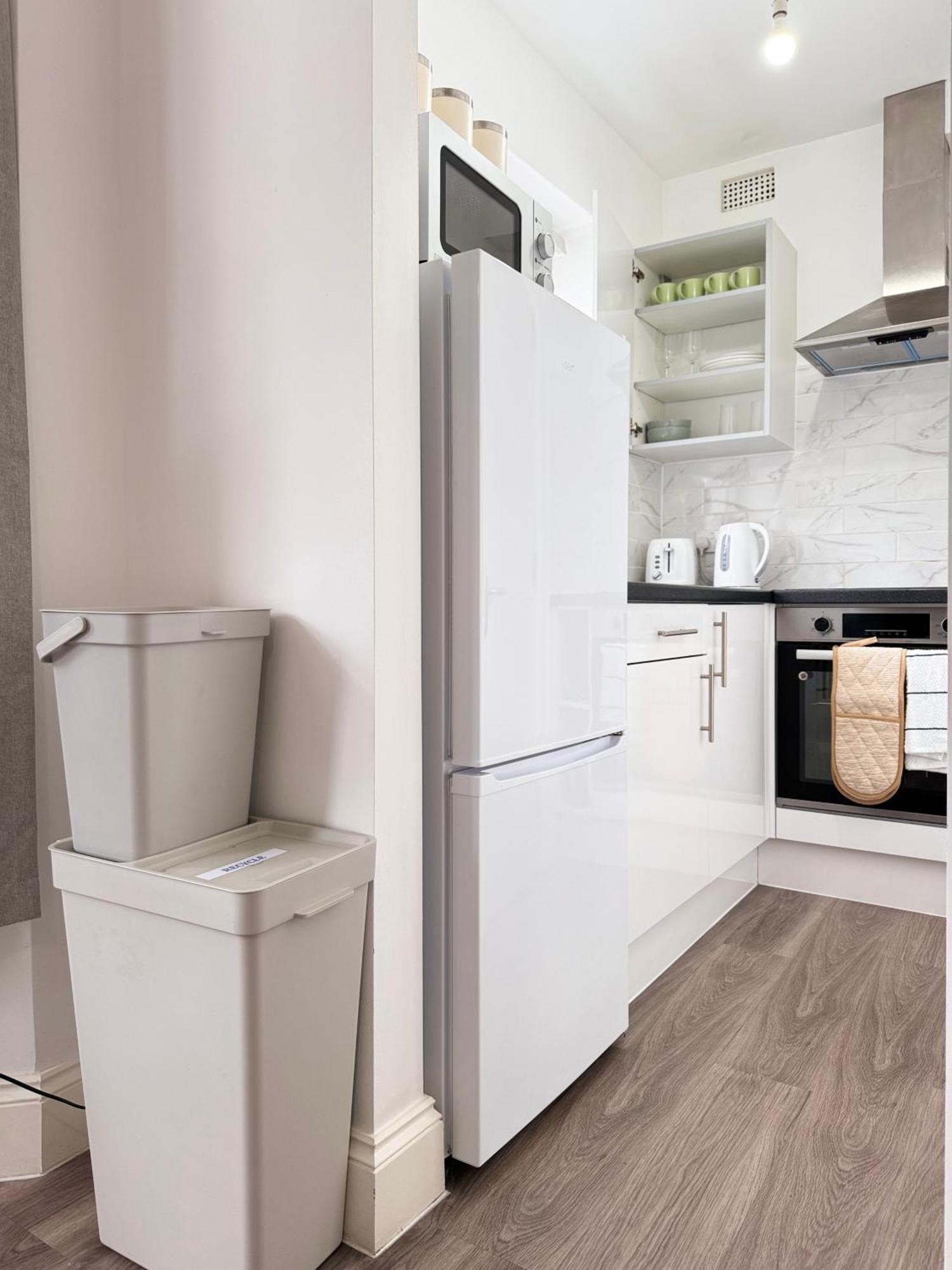 Vibrant 30min To & Free Wifi Apartamento Londres