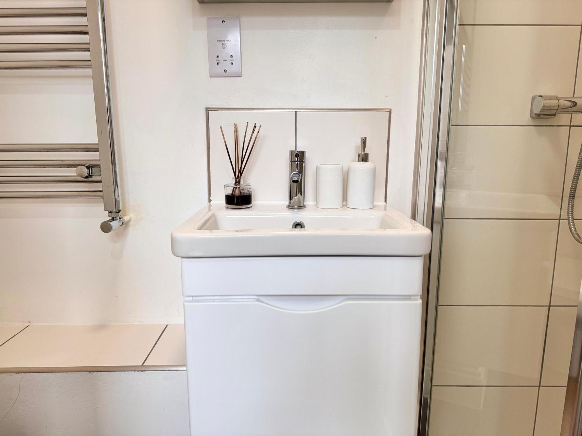 Vibrant 30min To & Free Wifi Londres