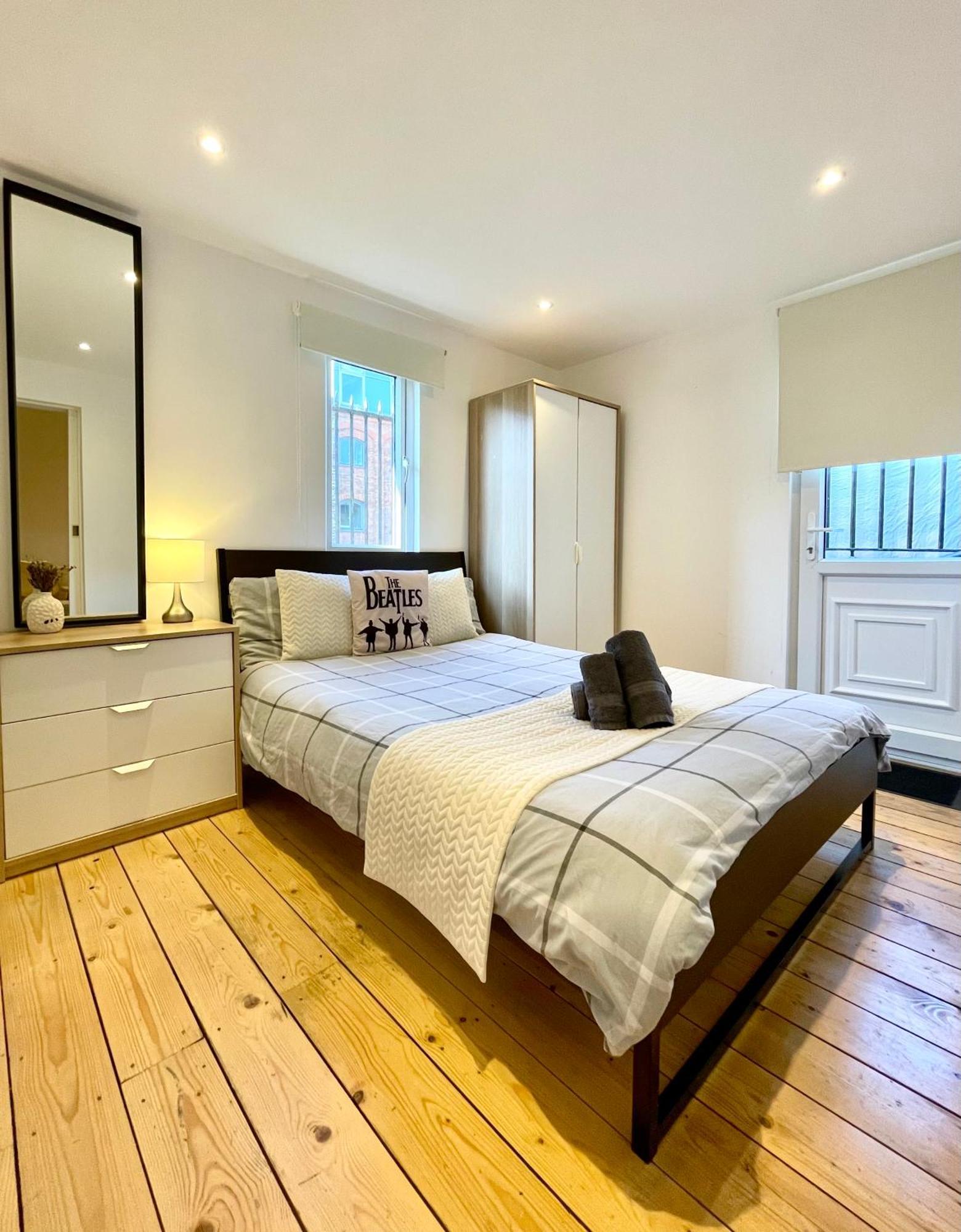 Appartement Cozy Balcony Flat With Canal View