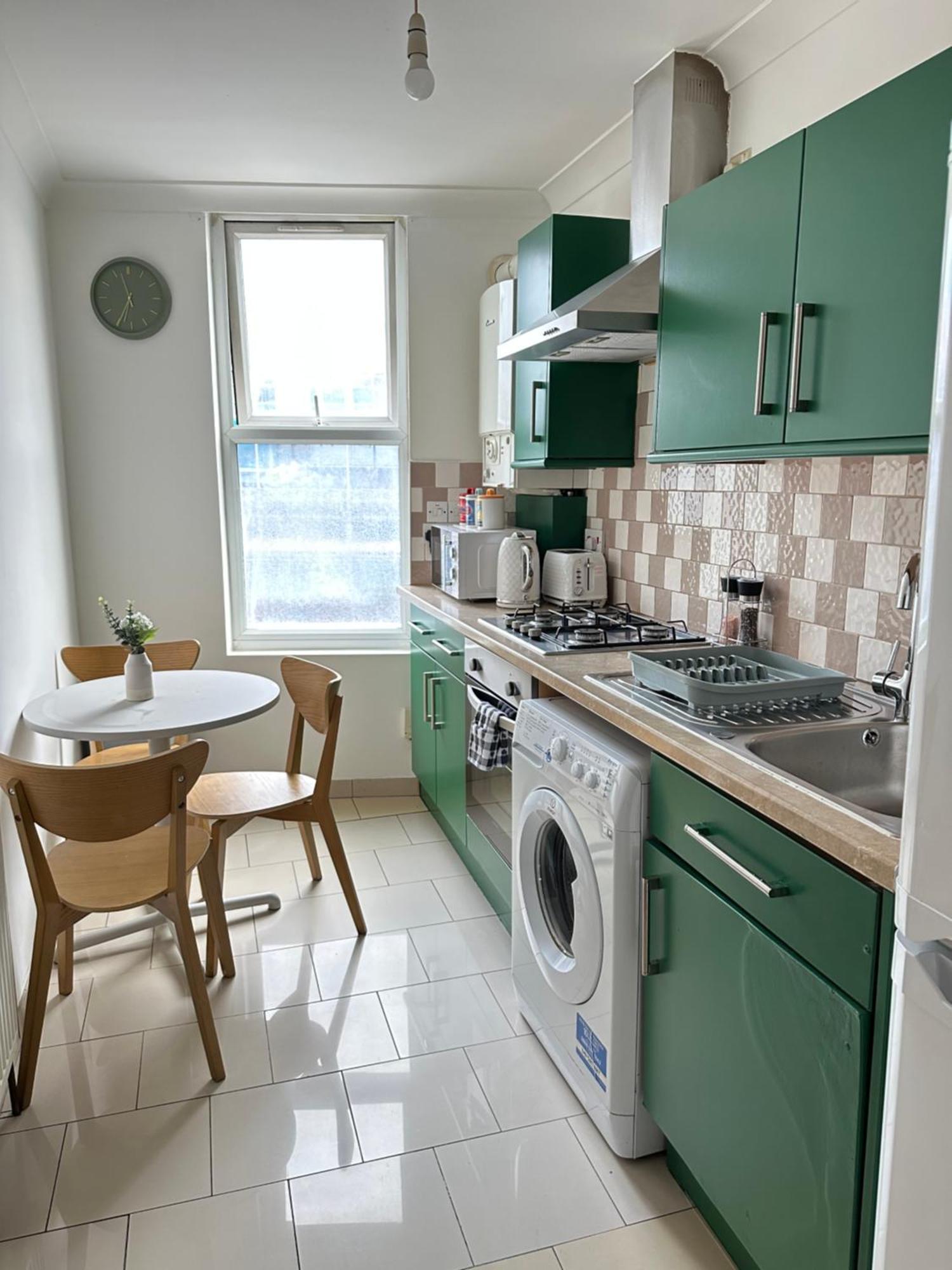 Cosy 1 Bedroom Flat Steps From Turnpike Ln Station Londres