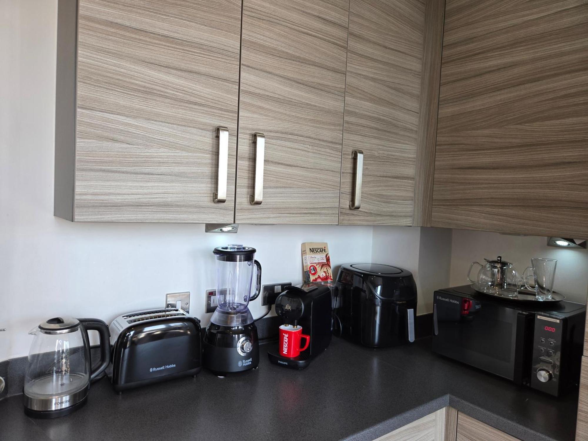 Stunning 2 Bedroom 2 Bathroom Flat With Panoramic View * Londres