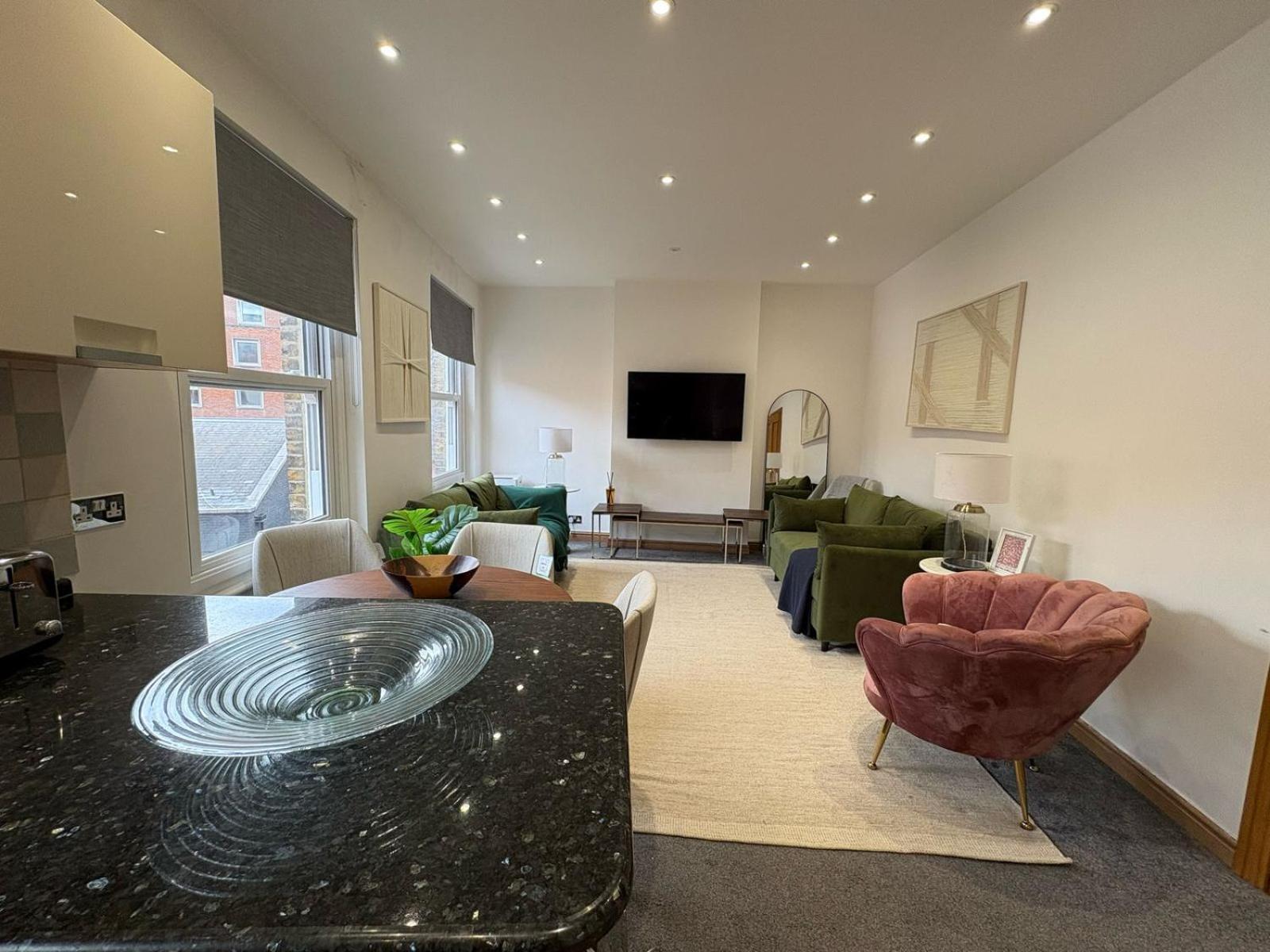 Estatesmen Mount Street Mayfair Flat * Londres
