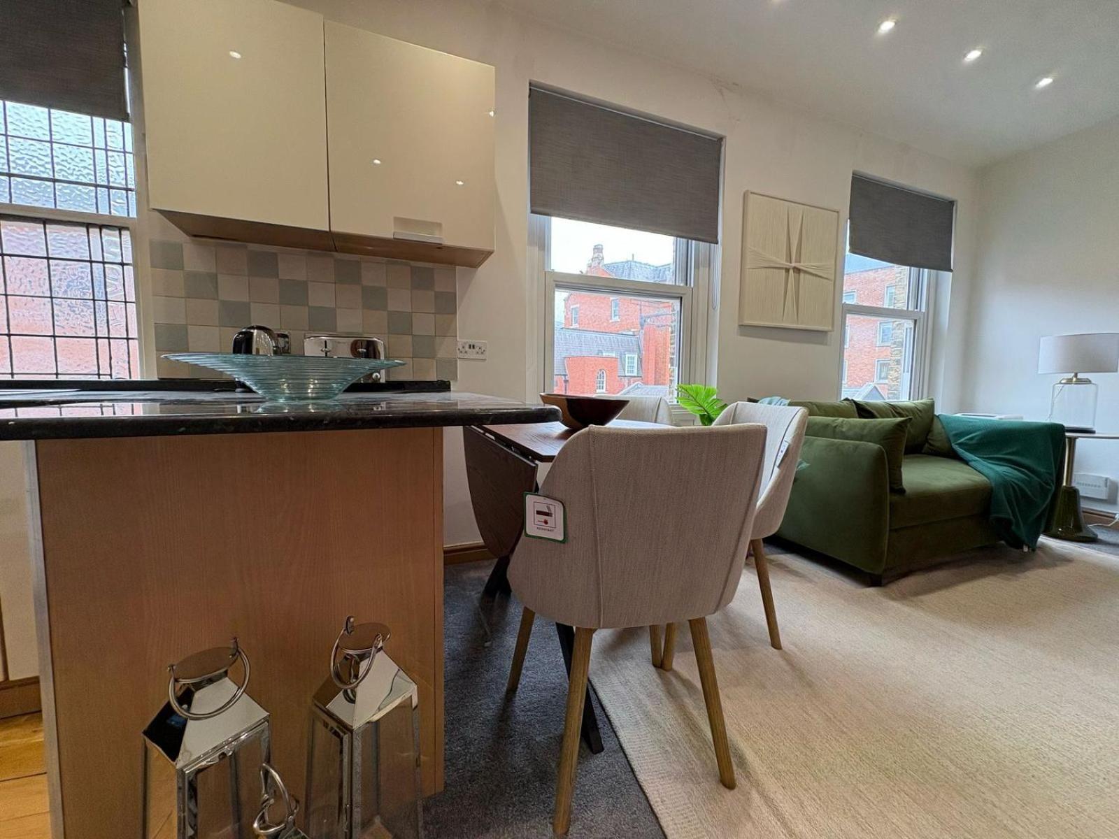 Estatesmen Mount Street Mayfair Flat * Londres
