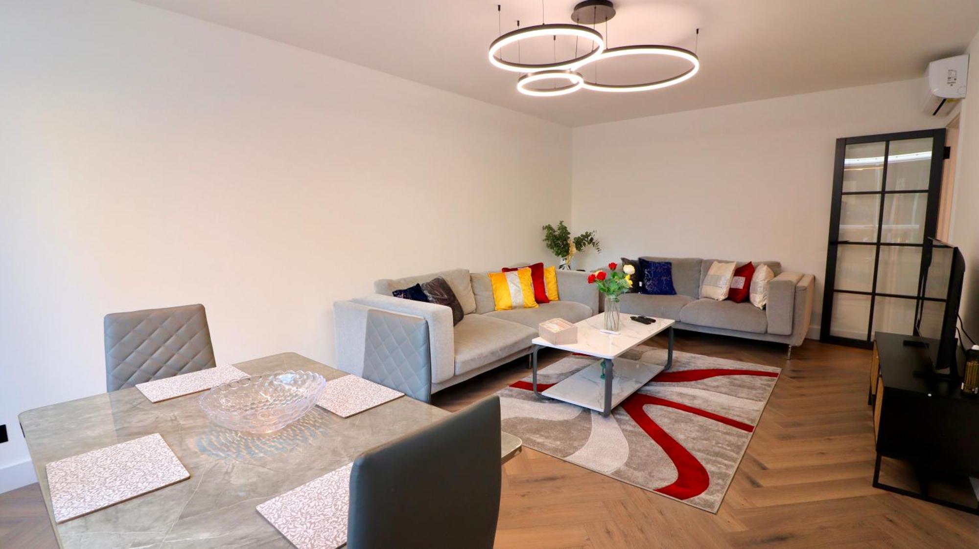 Apartamento Luxury 2 Bedroom By Aljoori