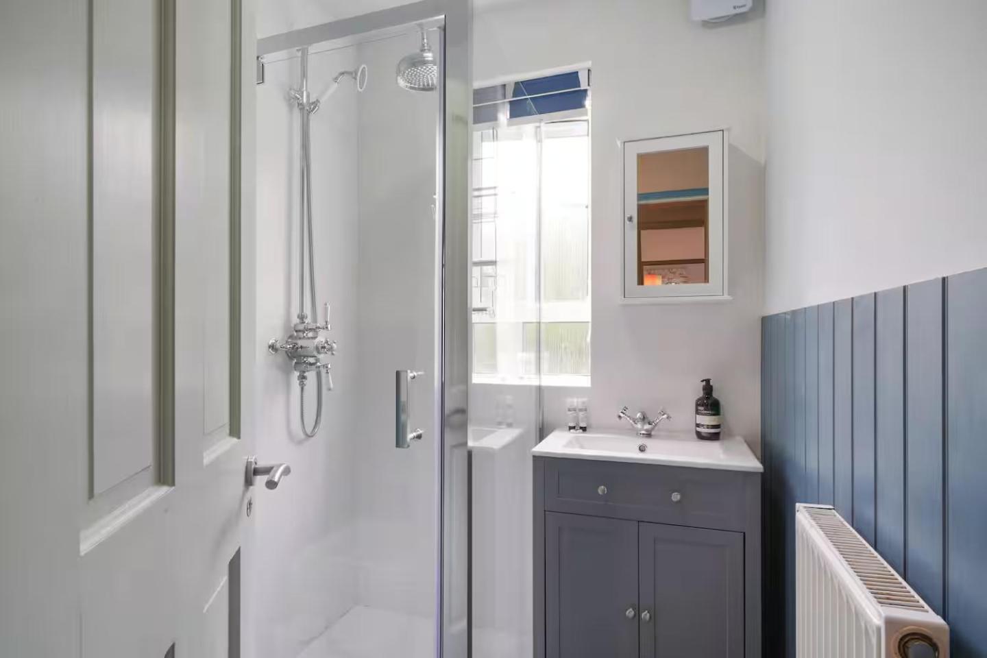 Pass The Keys Modern & Bright 3 Bedroom In Leafy Barnsbury * Londres