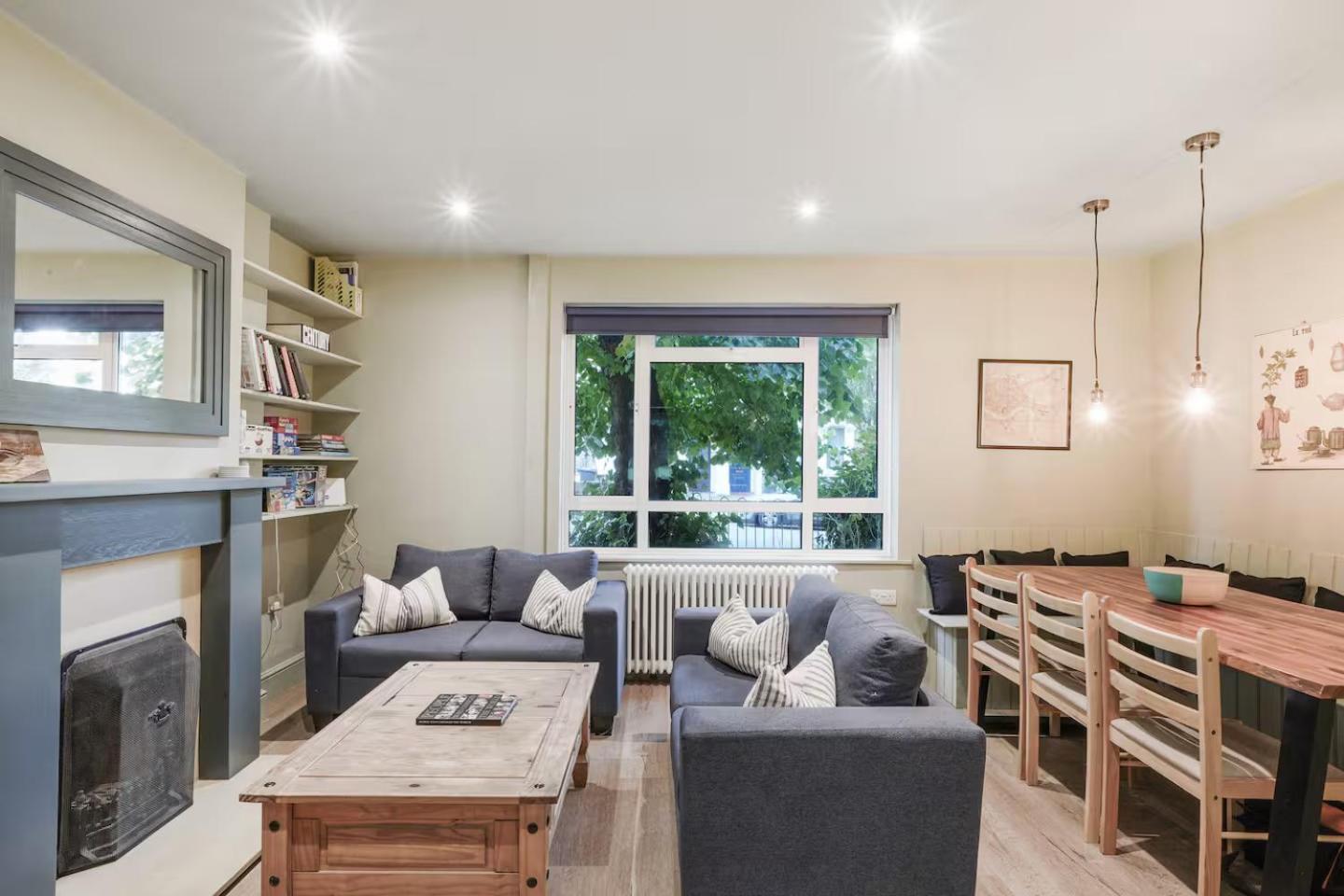 Pass The Keys Modern & Bright 3 Bedroom In Leafy Barnsbury *