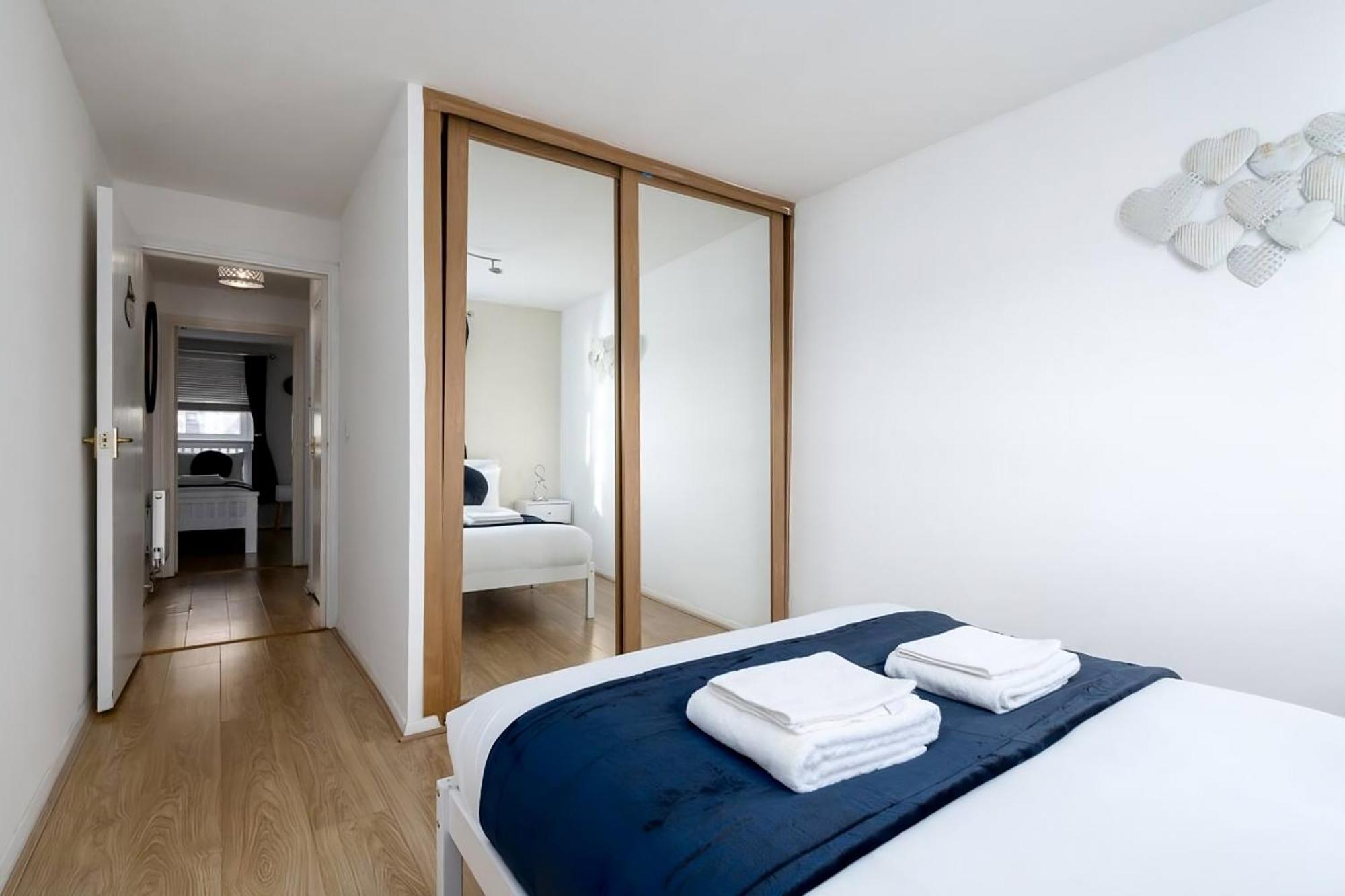Luxury Two Bedroom River View In Canary Wharf Appartement *