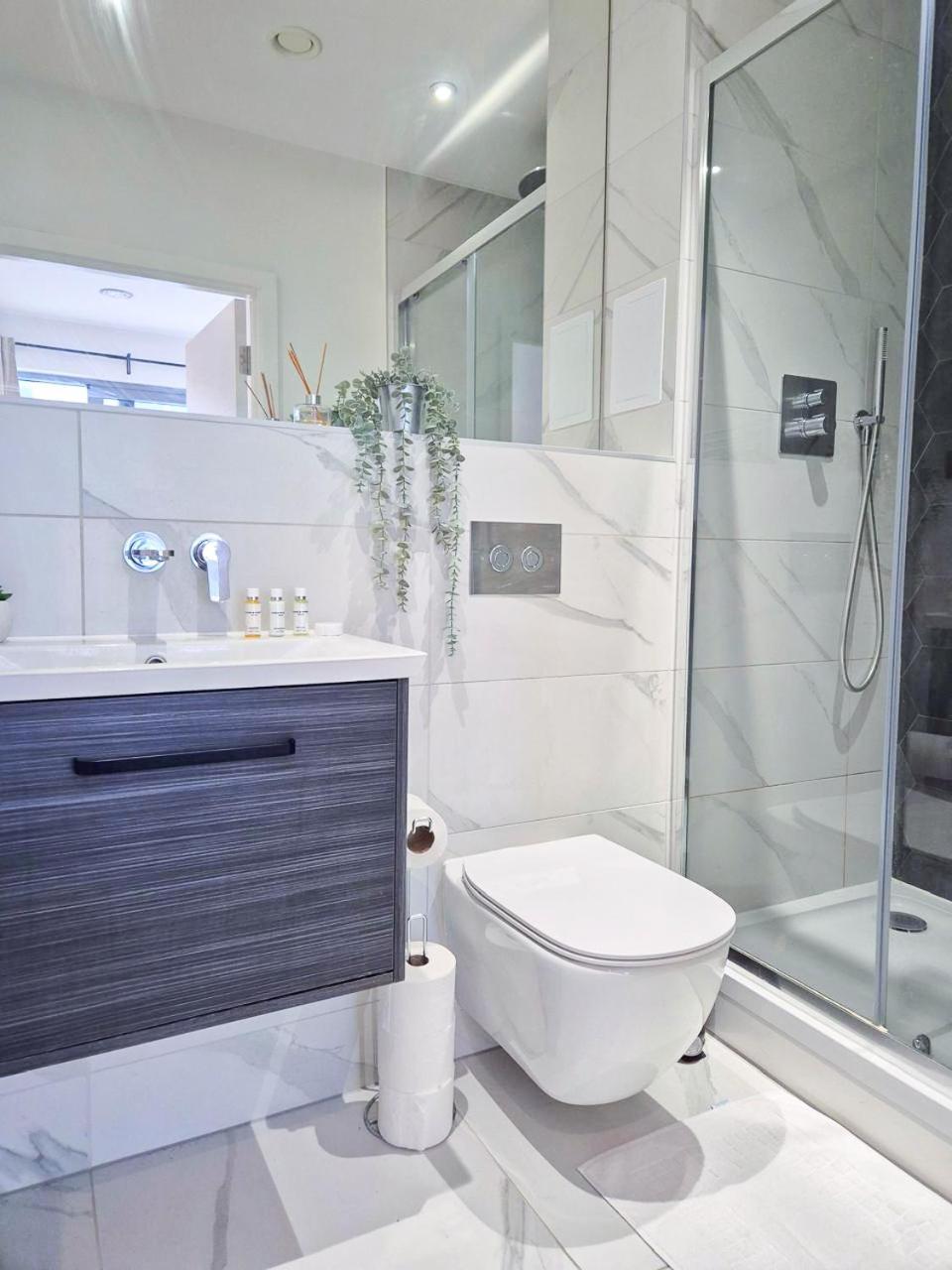Appartement Chic 3-bedroom Flat With Private Balcony In Battersea
