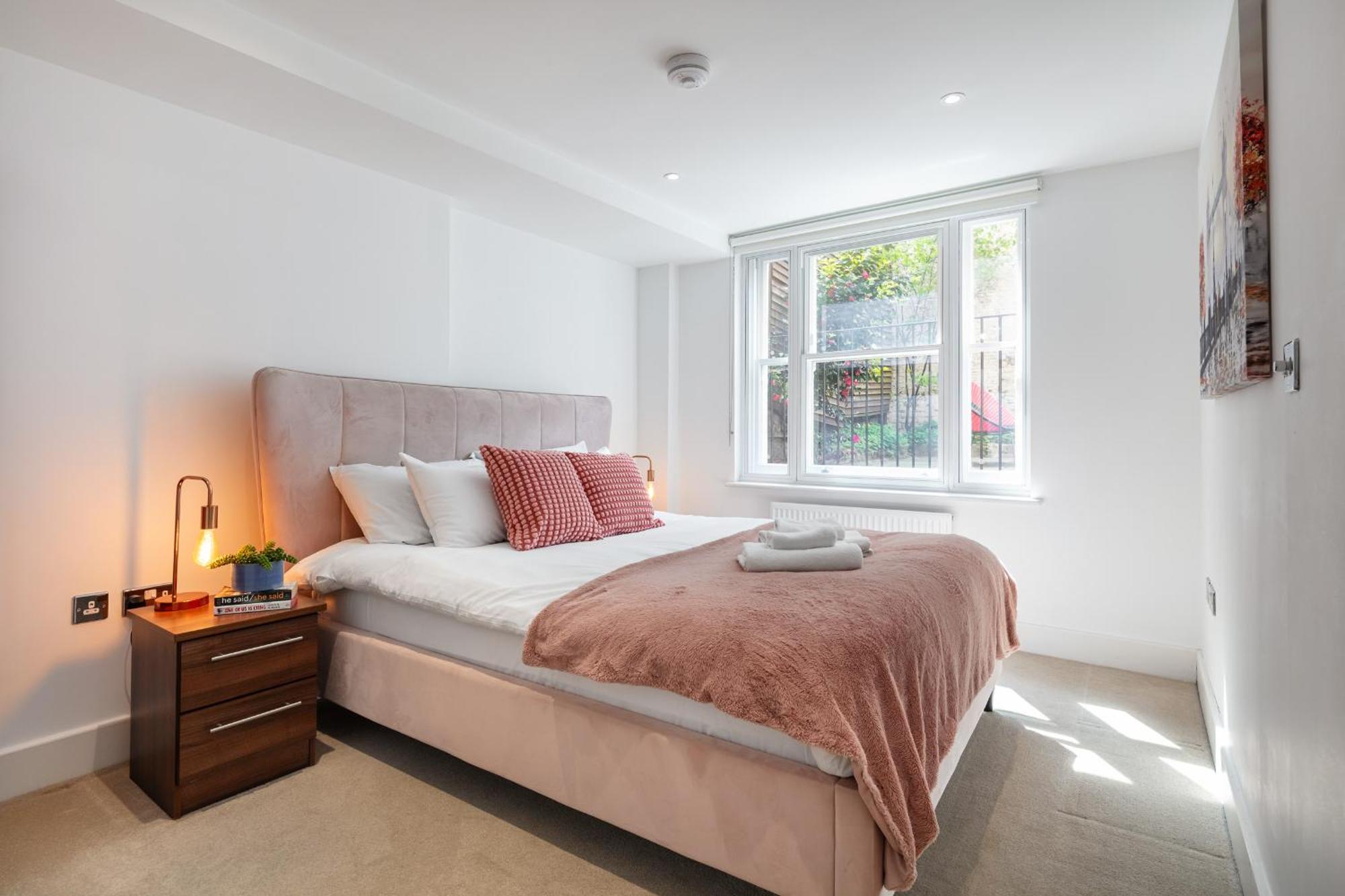 Stylish 2br With Garden By St Pancras International