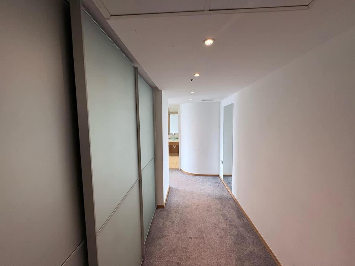 Estatesmen Park Lane Hyde Park Apartment