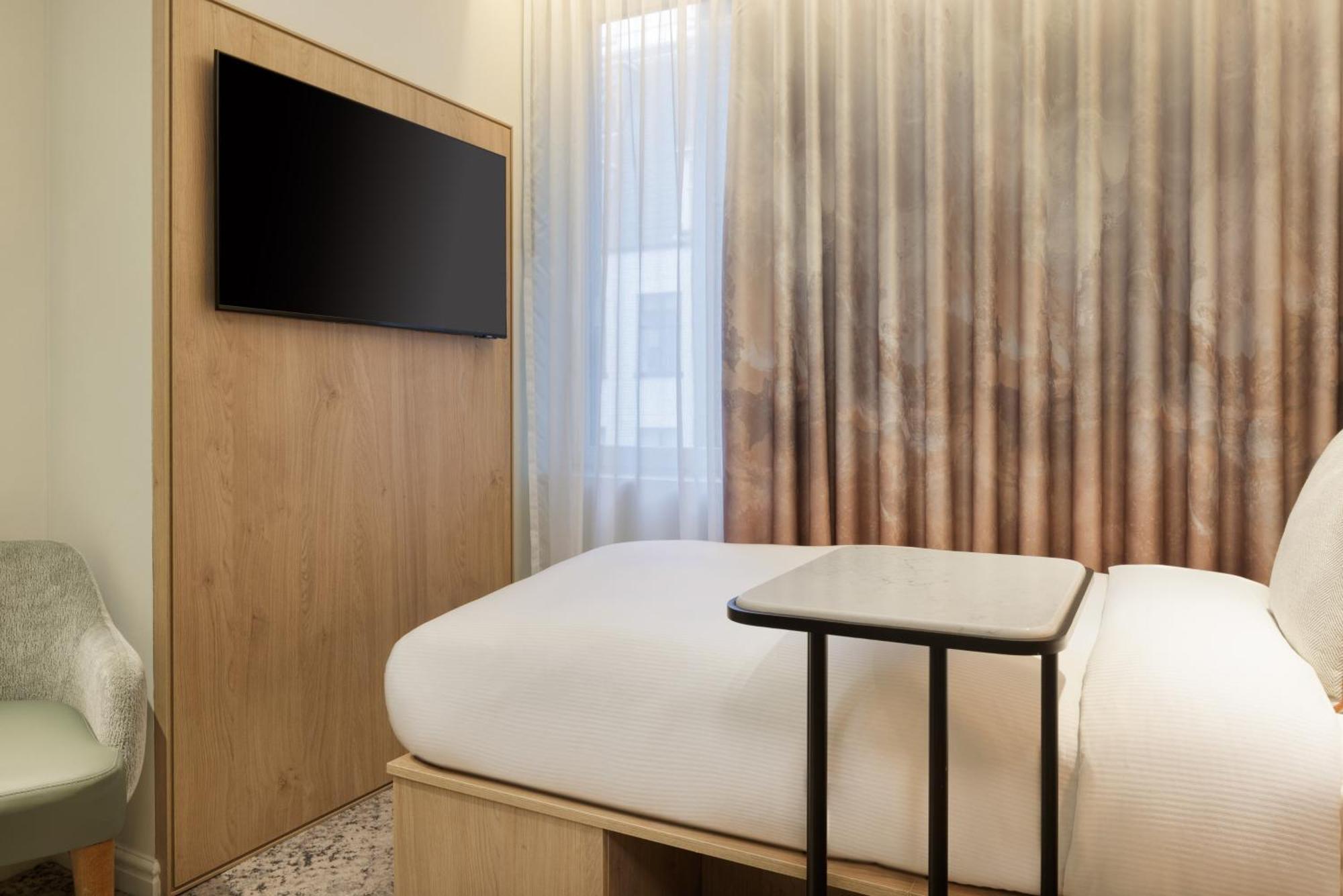 The Memoir Club Hotel Londres