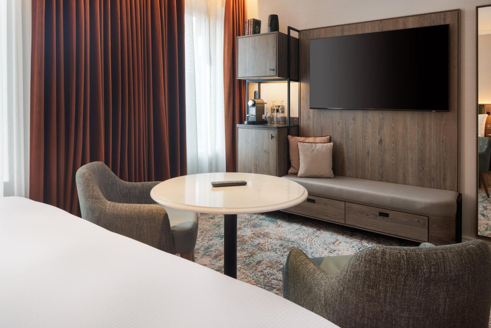 The Memoir Club Hotel