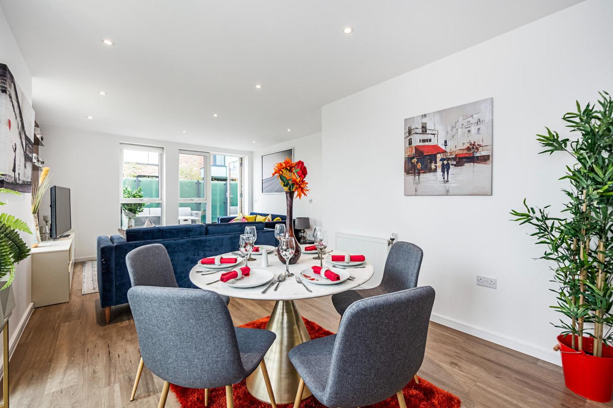 Chiswick Park 3 Bed 3 Bath West London - Parking Appartement Londres