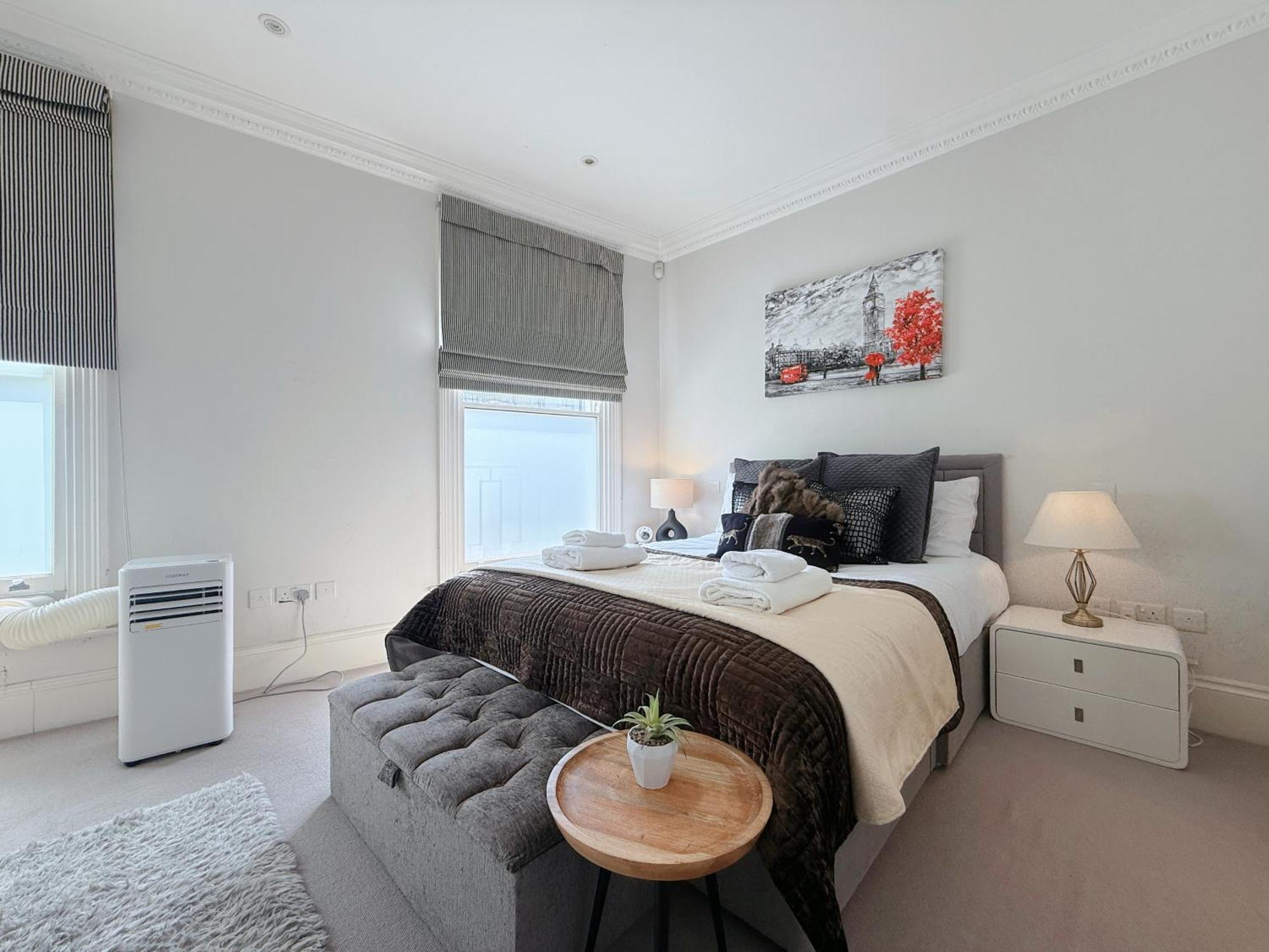 Spacious And Cosy 3brs 5f House In Heart Of Villa Londres