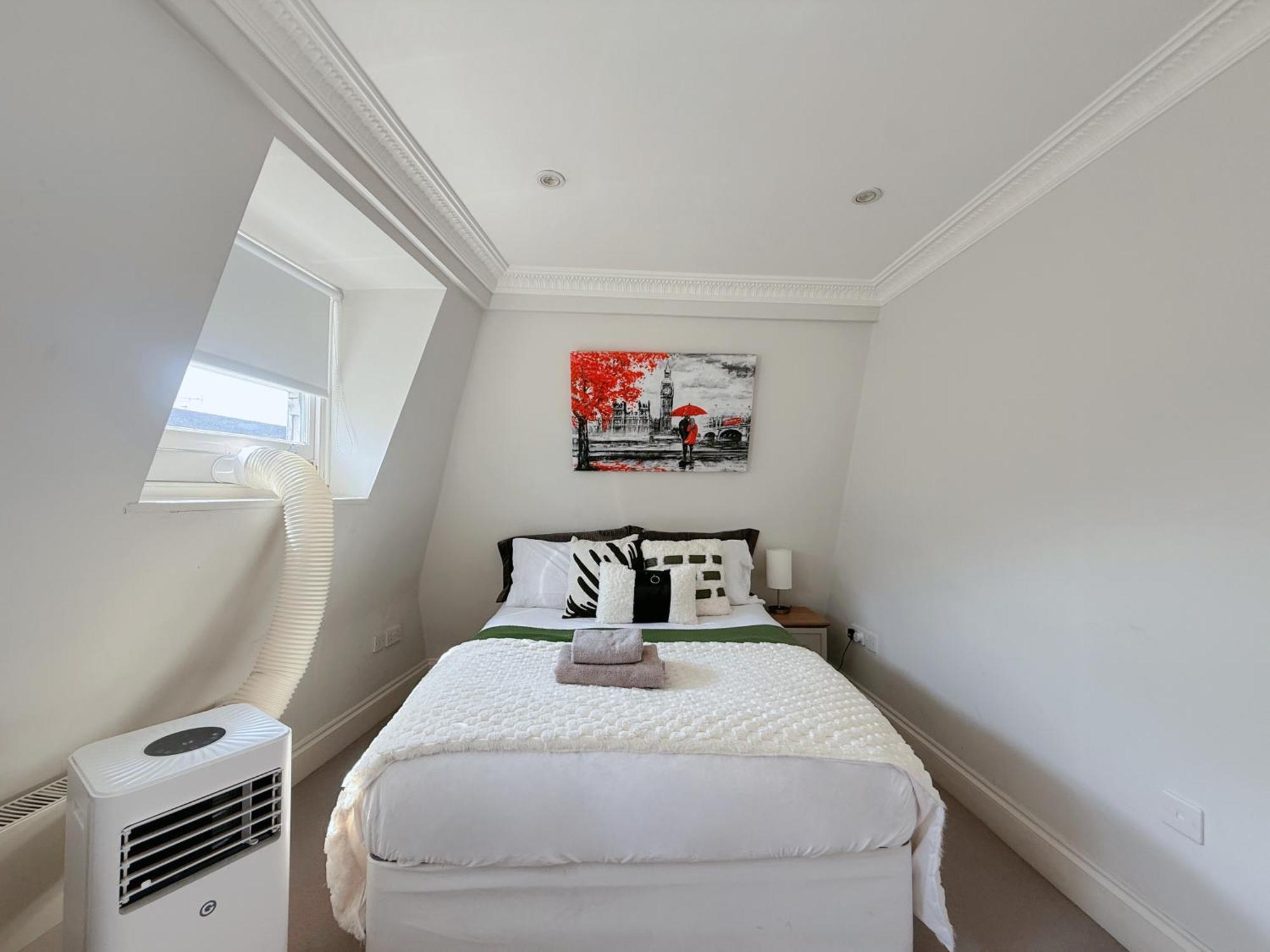 Spacious And Cosy 3brs 5f House In Heart Of * Londres