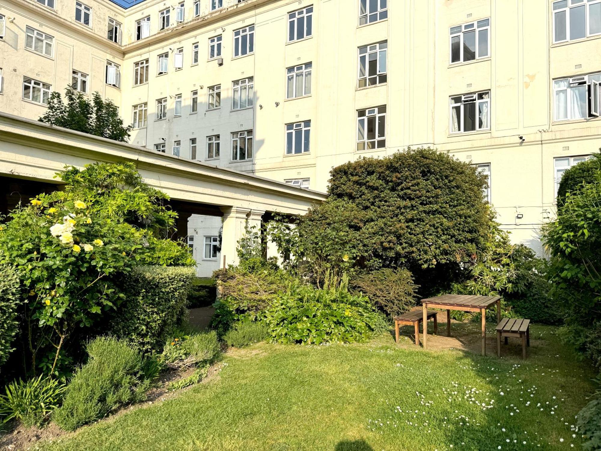 Brixton Hill Retreat Modern And Cosy London