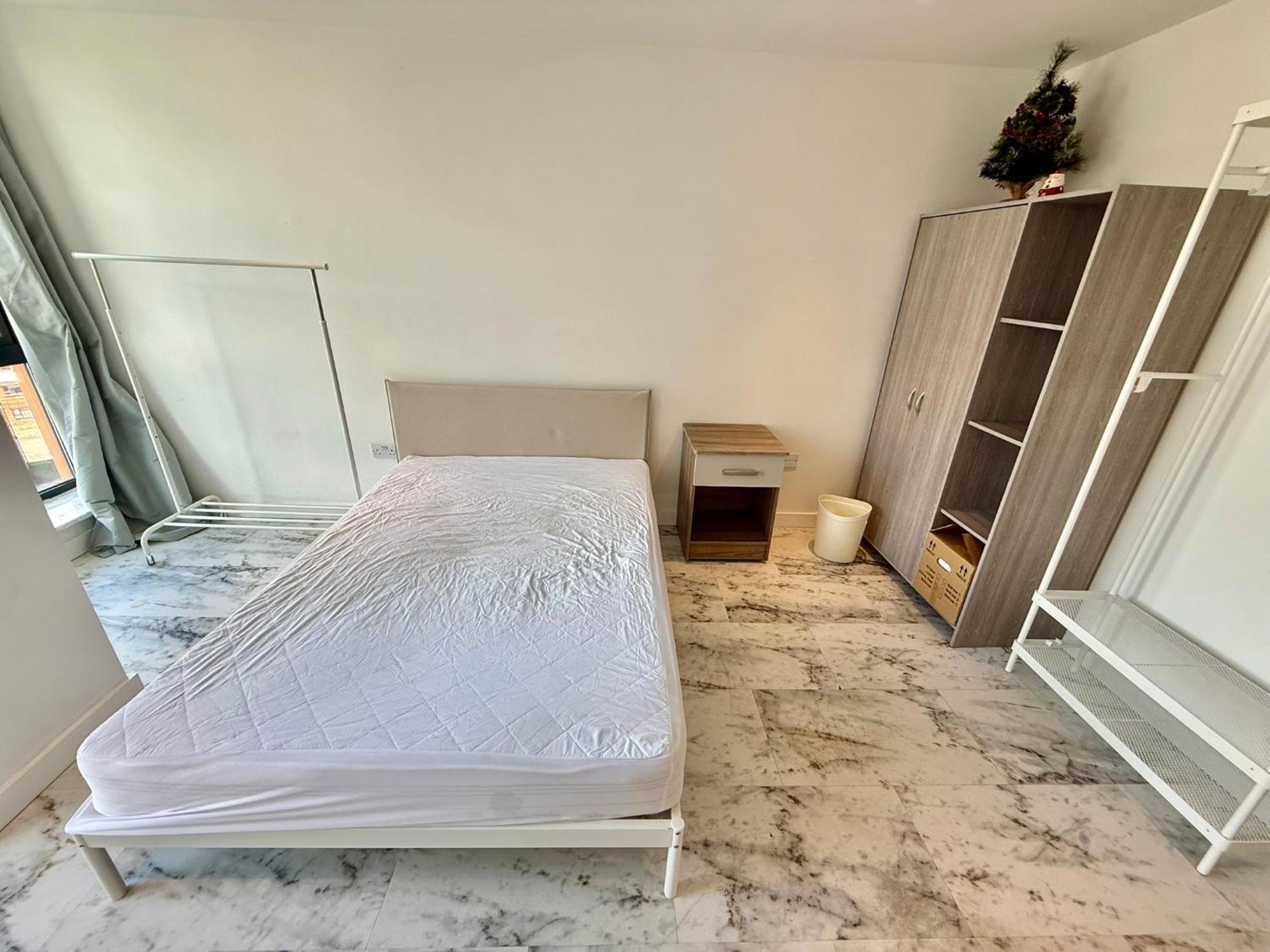Deluxe Entire With 2x Bedrooms, 2x Bathrooms And A Big Living In The Olympic Park And Westfield At Stratford Appart hôtel *