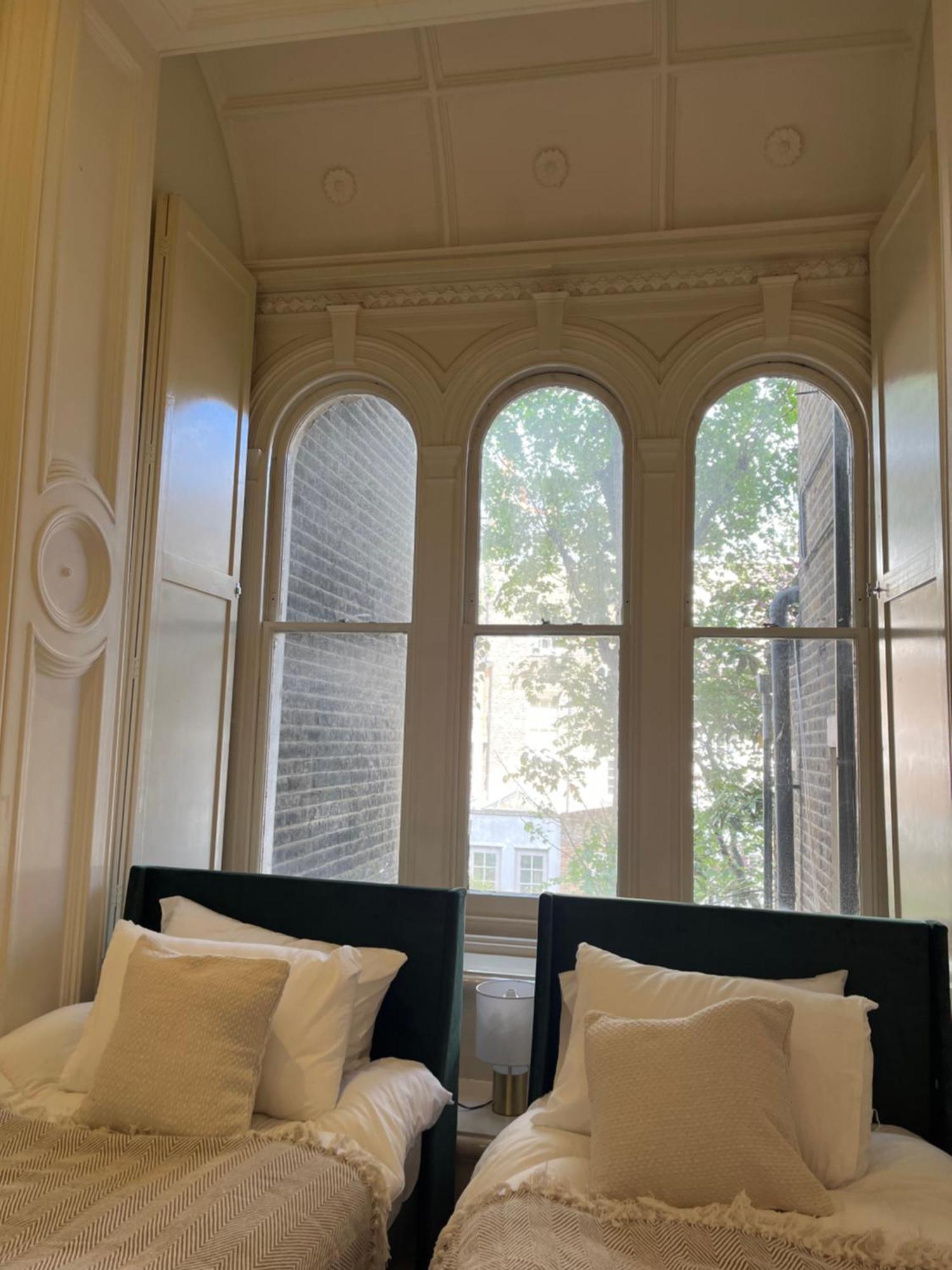 Newly Refurbished- Awesome Very Central Flat In Famous Notting Hill With A Balcony Appartement