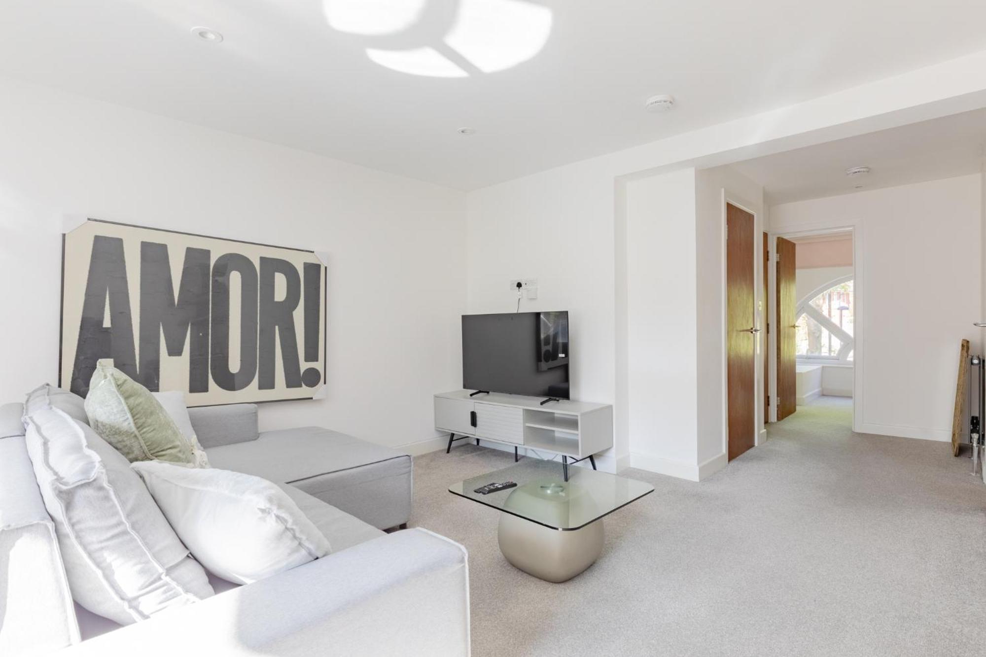 Bright Canal-side Flat Canada Water Appartement