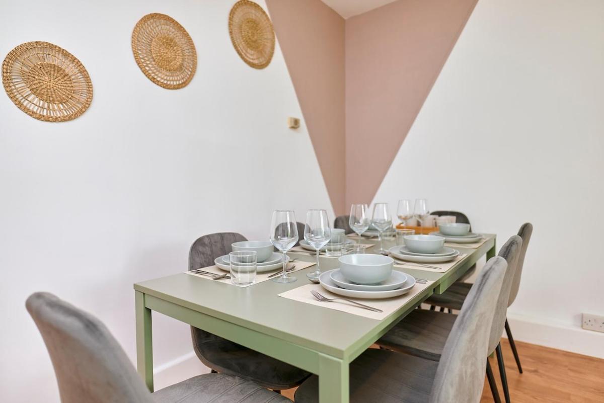 Elegant 3-bed Flat In Bayswater! * Londres