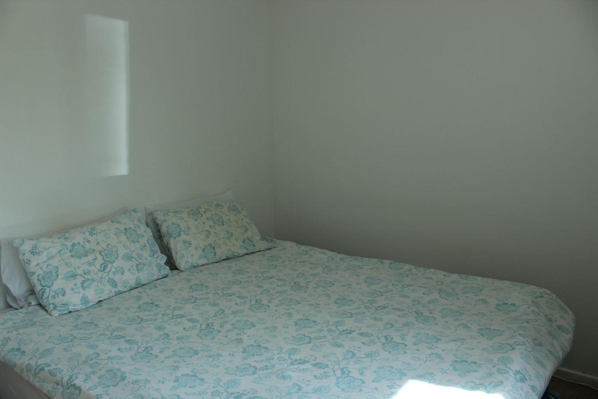 Hébergement de vacances Suburbia, A Stylish 2bed With Garden & Parking *