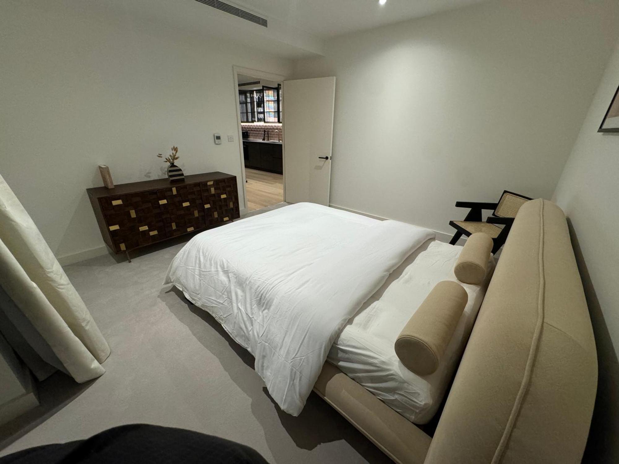 Waterside Near O2 Royal Dock With Parking And Ac Apartment