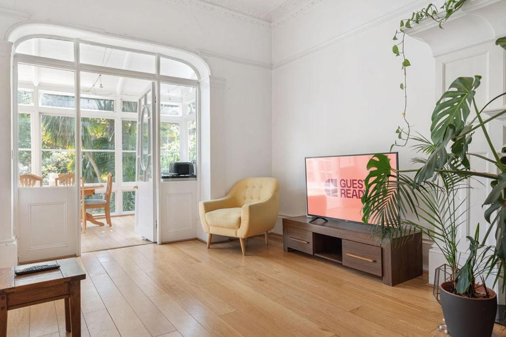 Guestready - Kensington Retreat With Terrace *