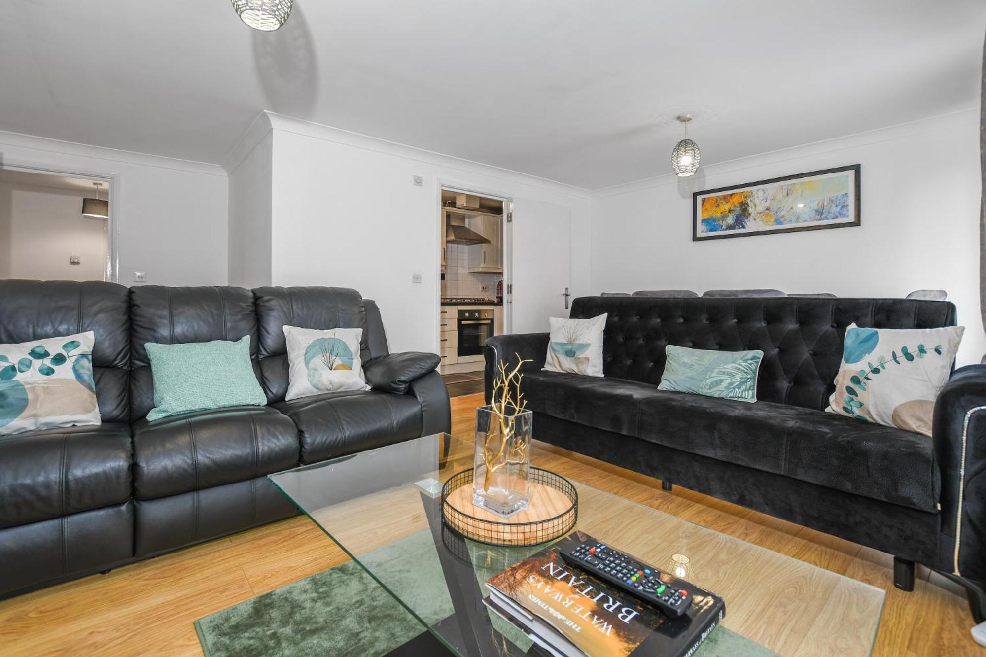 Beautiful Spacious 2 Bed Flat With 2 Parking Near Wembley Stadium Appartement