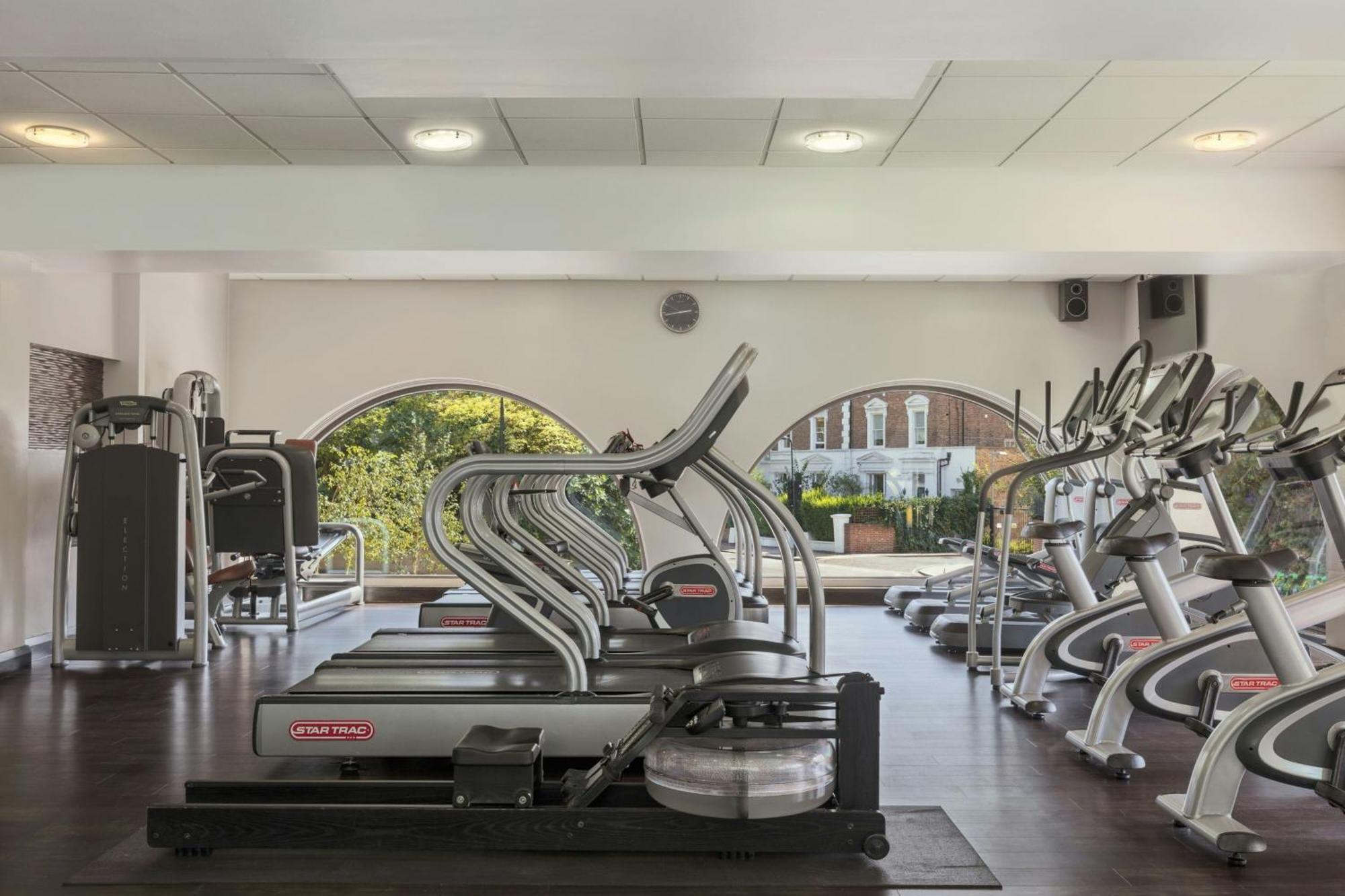 Marriott Regents Park Hotel