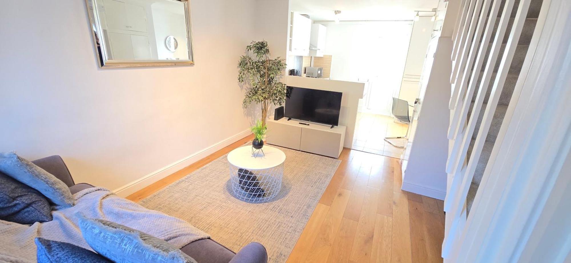 Сasa de vacaciones 2 Bed House Near Canary Wharf Londres