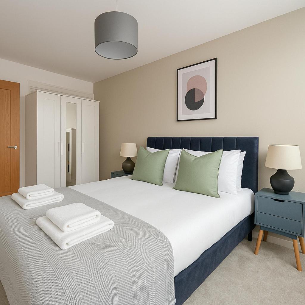 Urban Retreat In White Walking Distance To Shepherd S Bush Londres