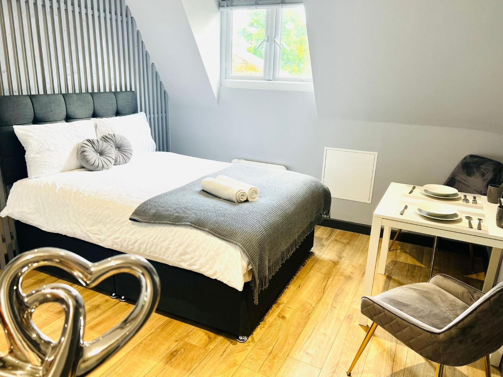 Holloway's House - No 37 - Bright & Cozy Escape Apartamento