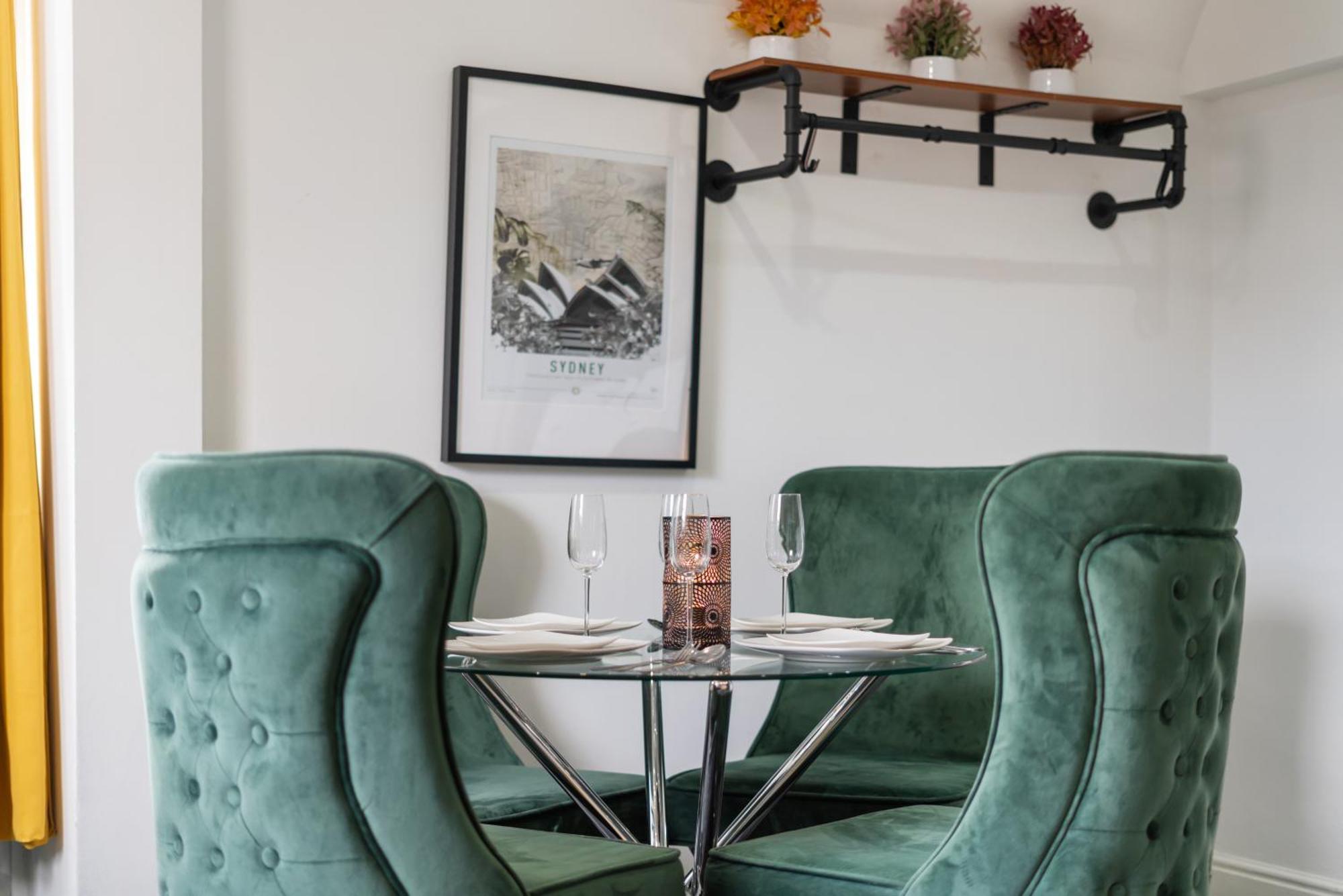 Luxurious 1-bedroom Penthouse On Oxford Street 11g Apartamento