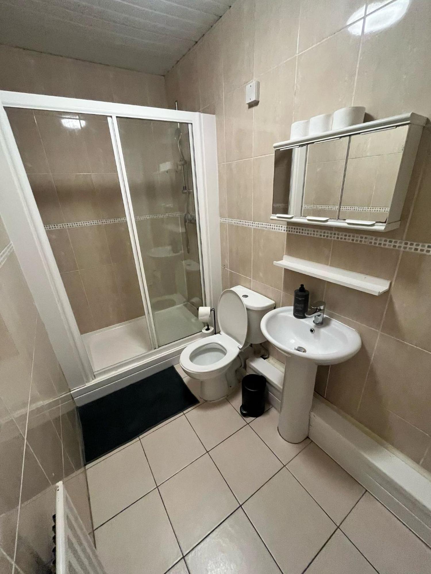 Charming 1-bedroom Southfields, Apartamento Londres