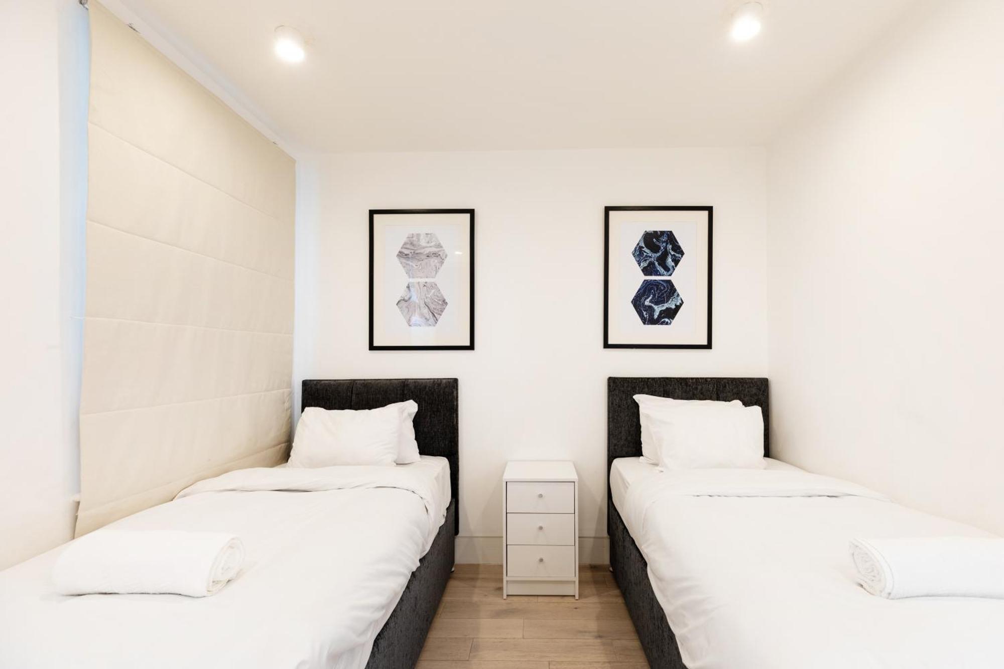 Clarges- Hsk Luxury *