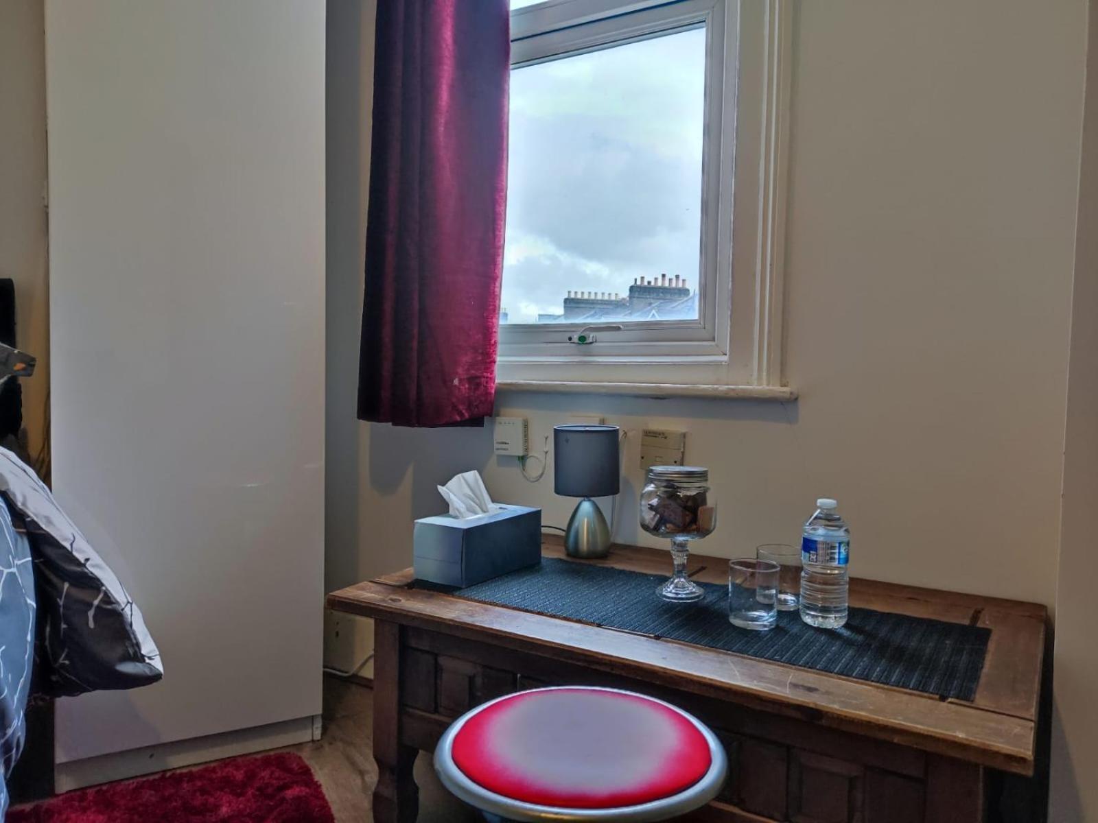 Spacious King Size - Zone 2 Séjour chez l'habitant Londres