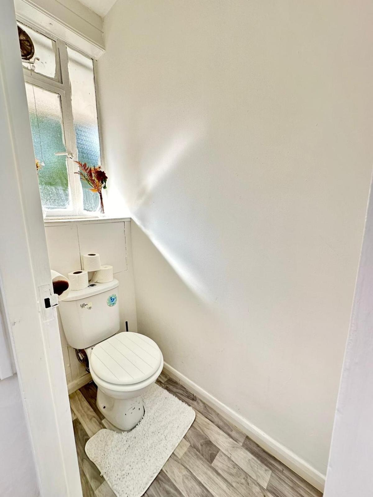 Paddington 2 Bedroom Cosy *