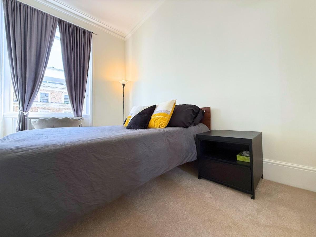 Knightbridge Hydepark 2b2b & Garden Near Harrods, Royal Hall & V&a Museum Apartment London