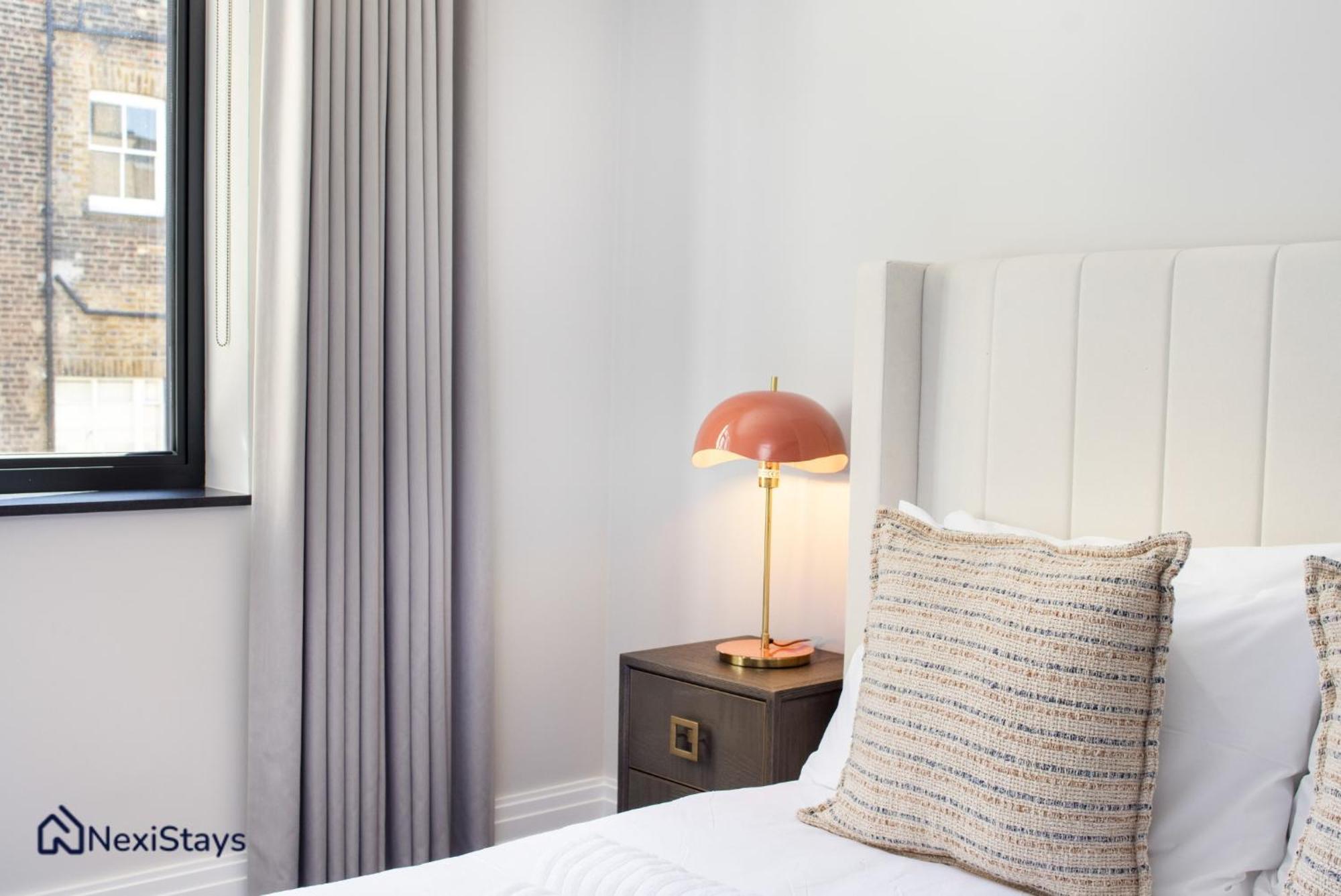 1 Min Walk To Harrods, Knightsbridge Penthouse Appartement *