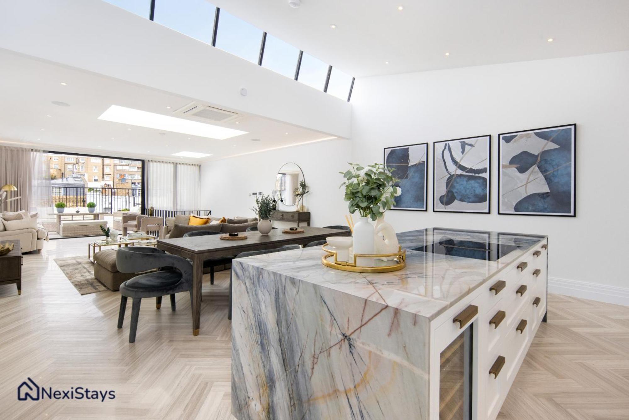 1 Min Walk To Harrods, Knightsbridge Penthouse
