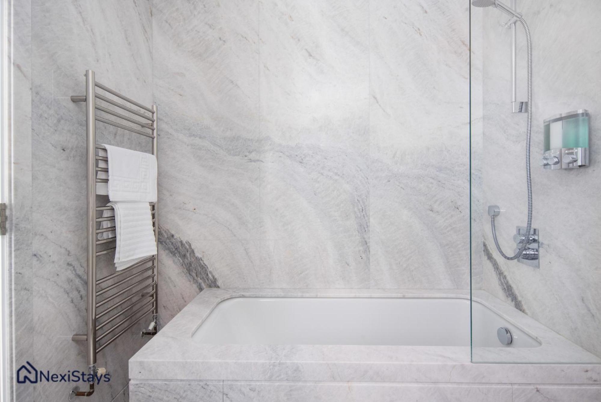 1 Min Walk To Harrods, Knightsbridge Penthouse Appartement Londen