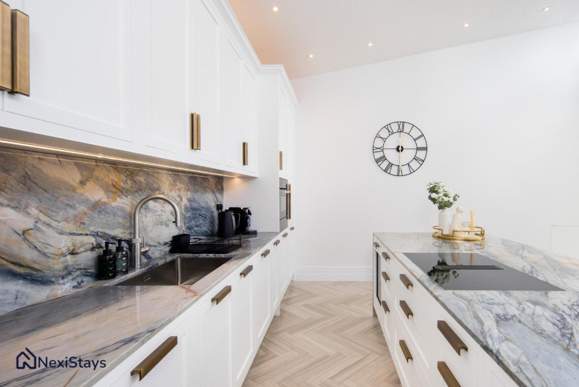 1 Min Walk To Harrods, Knightsbridge Penthouse * Londen