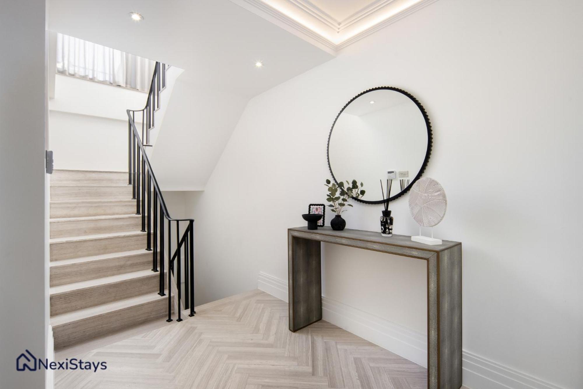 1 Min Walk To Harrods, Knightsbridge Penthouse Appartement *