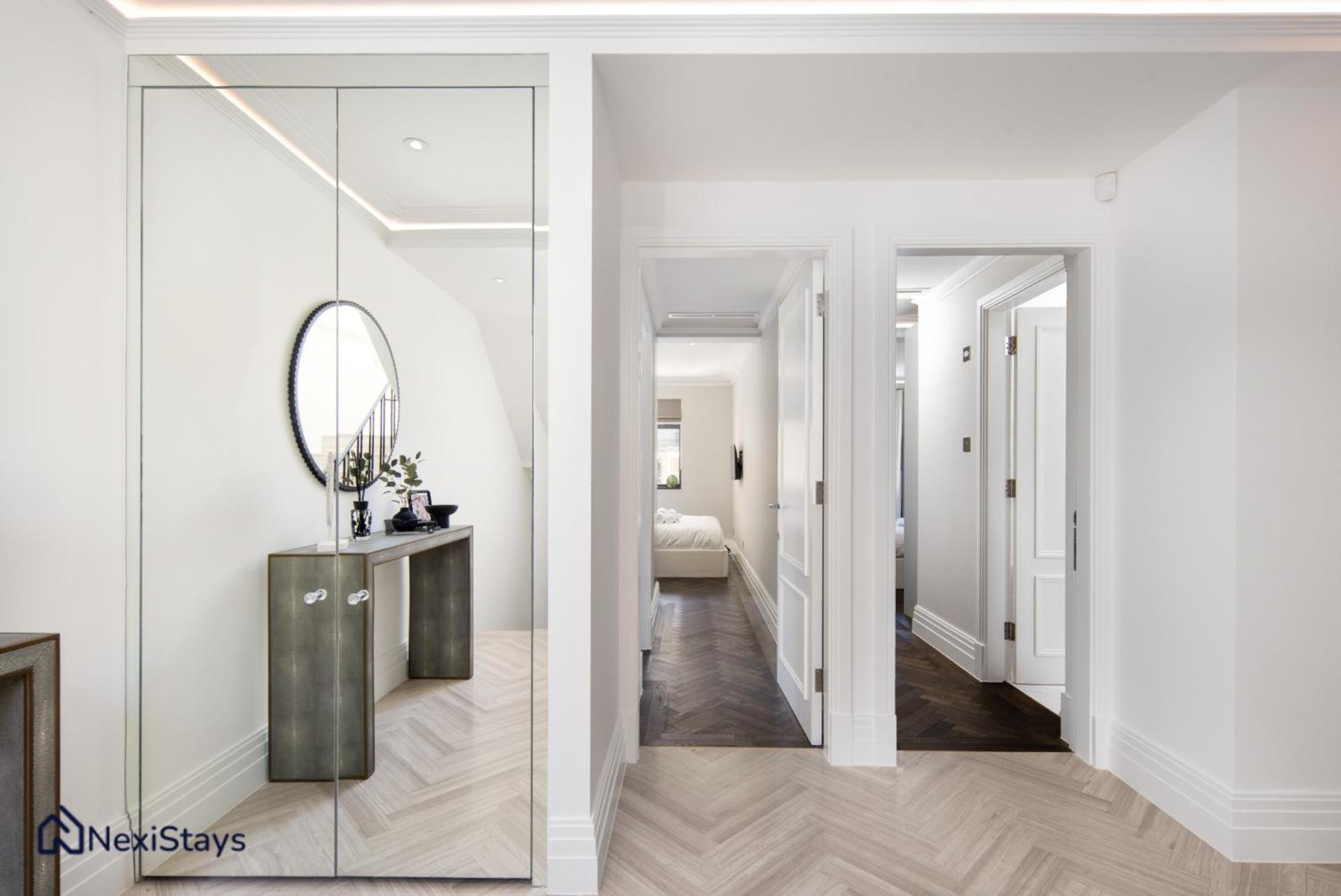 1 Min Walk To Harrods, Knightsbridge Penthouse * Londen