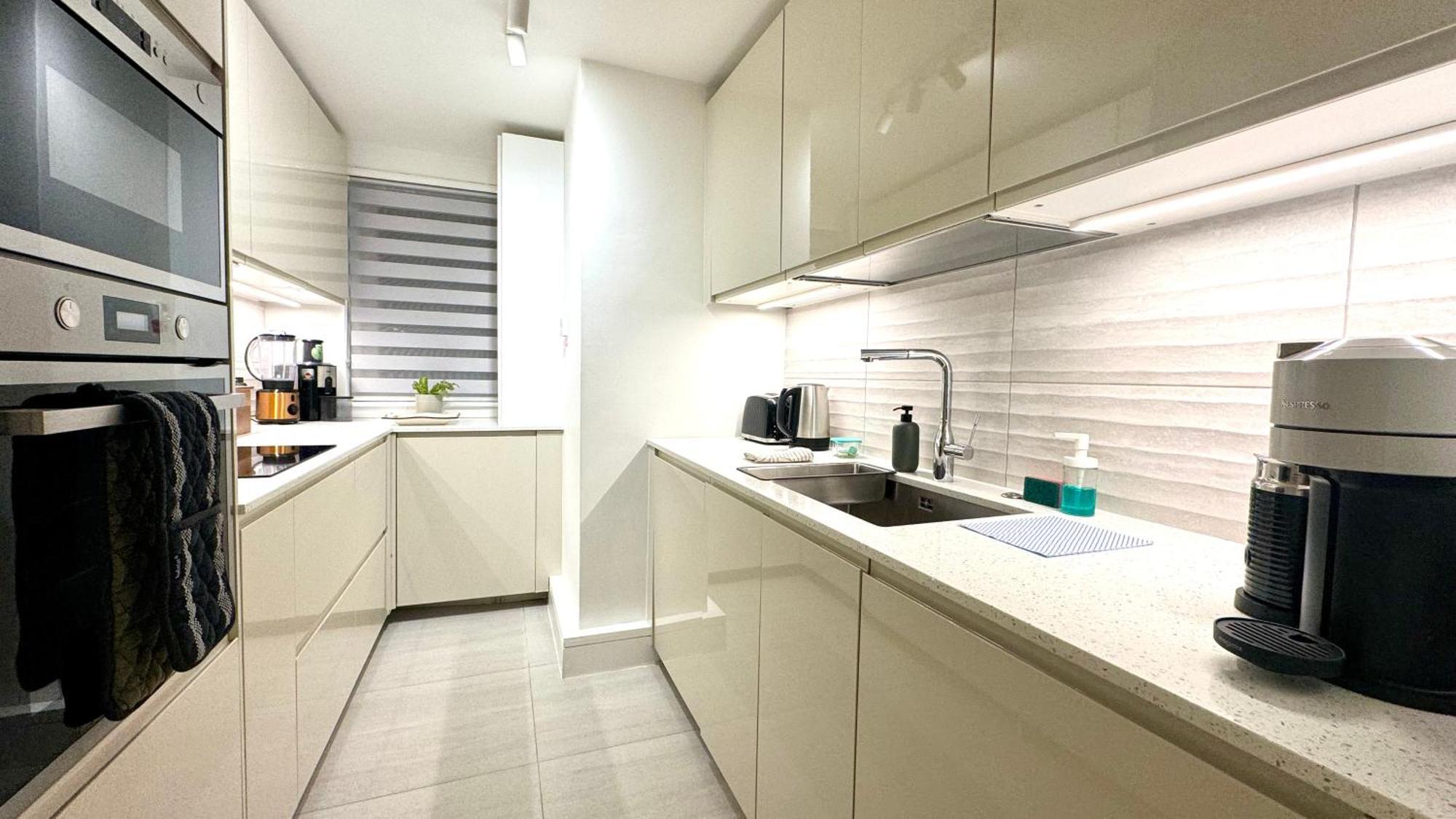 2 Bedroom In South Kensington By Wild Apartamento *