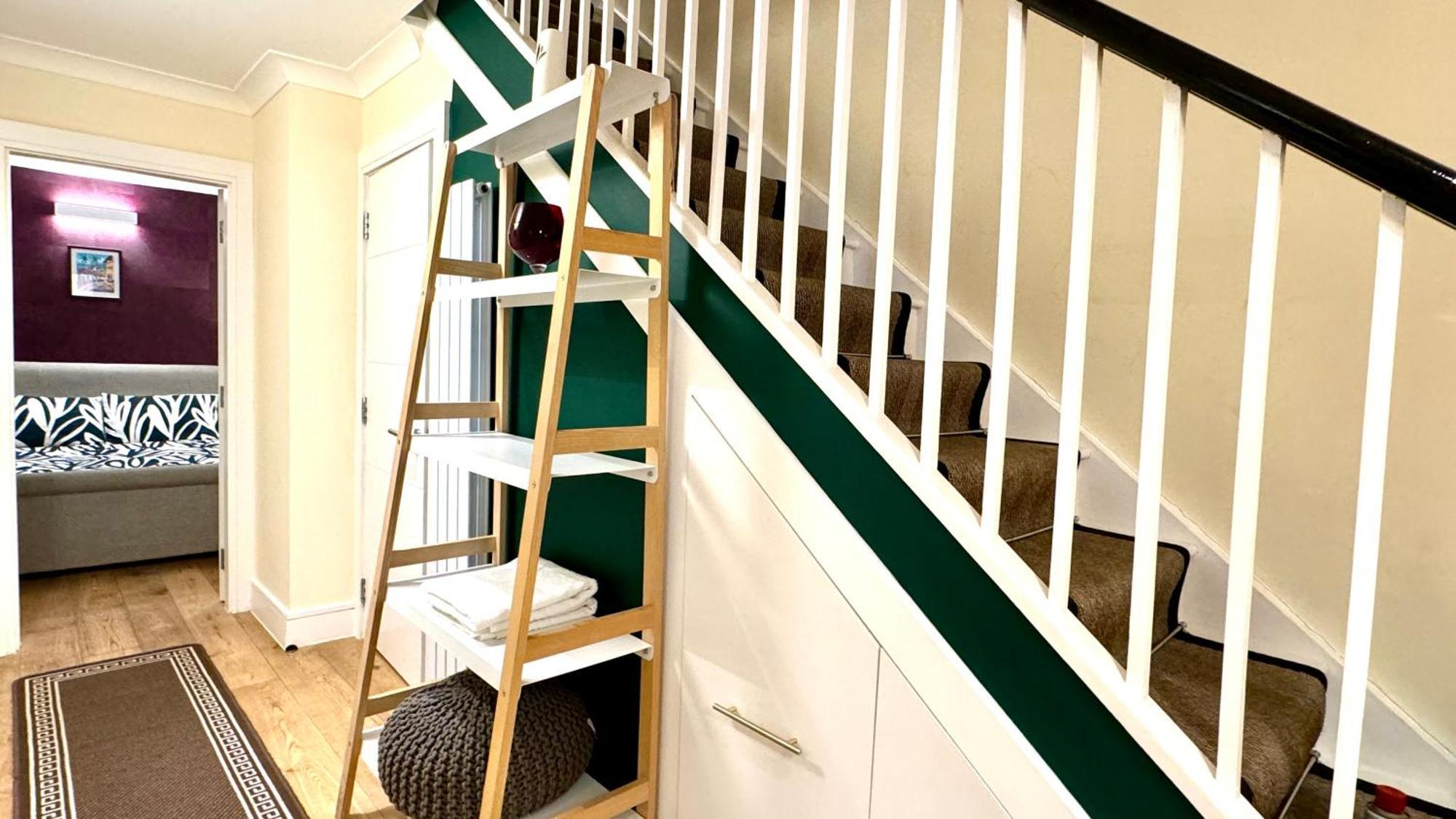 2 Bedroom In South Kensington By Wild Apartamento *