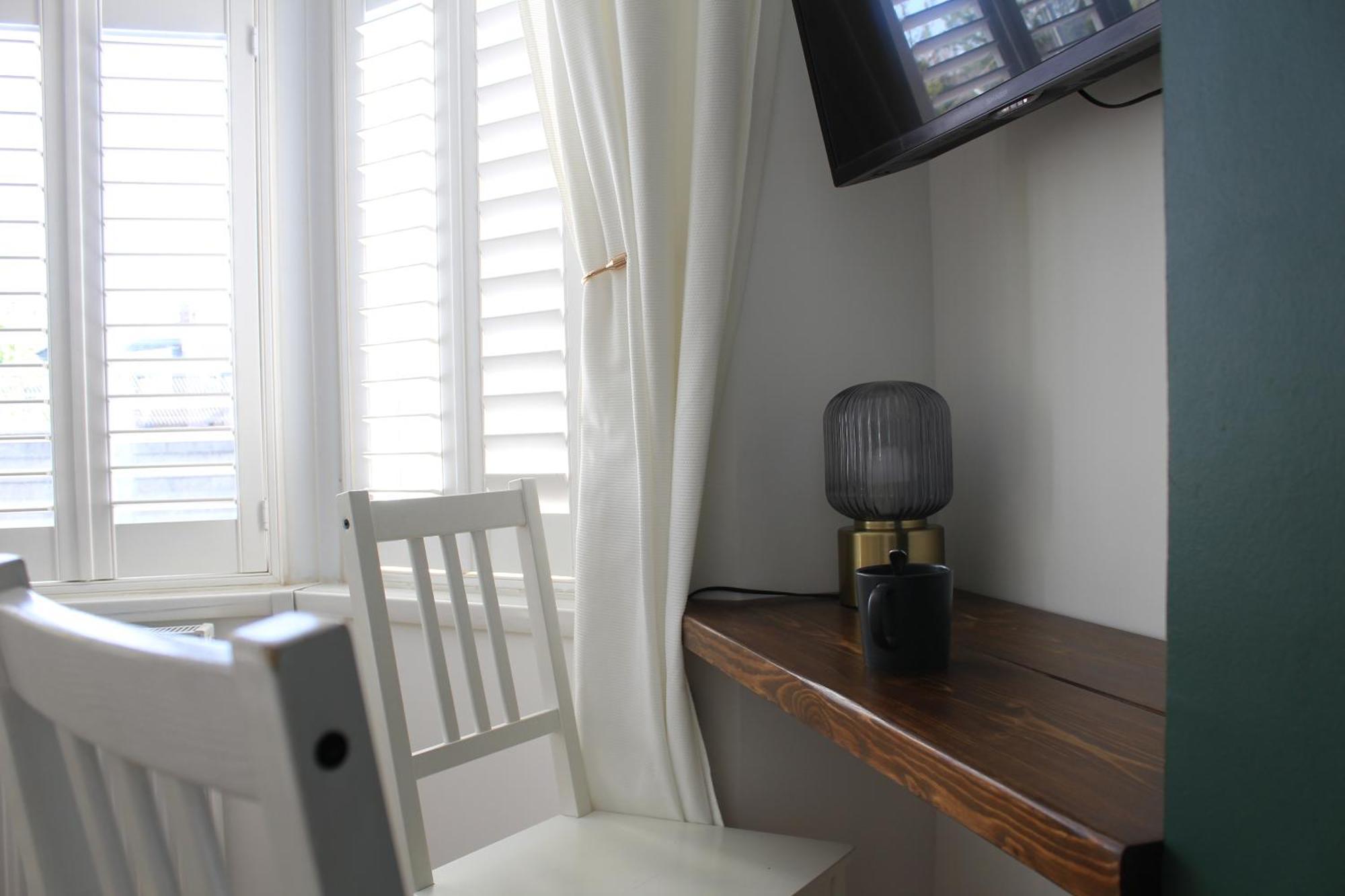 Stylish Ensuite 15 Mins To Homestay London