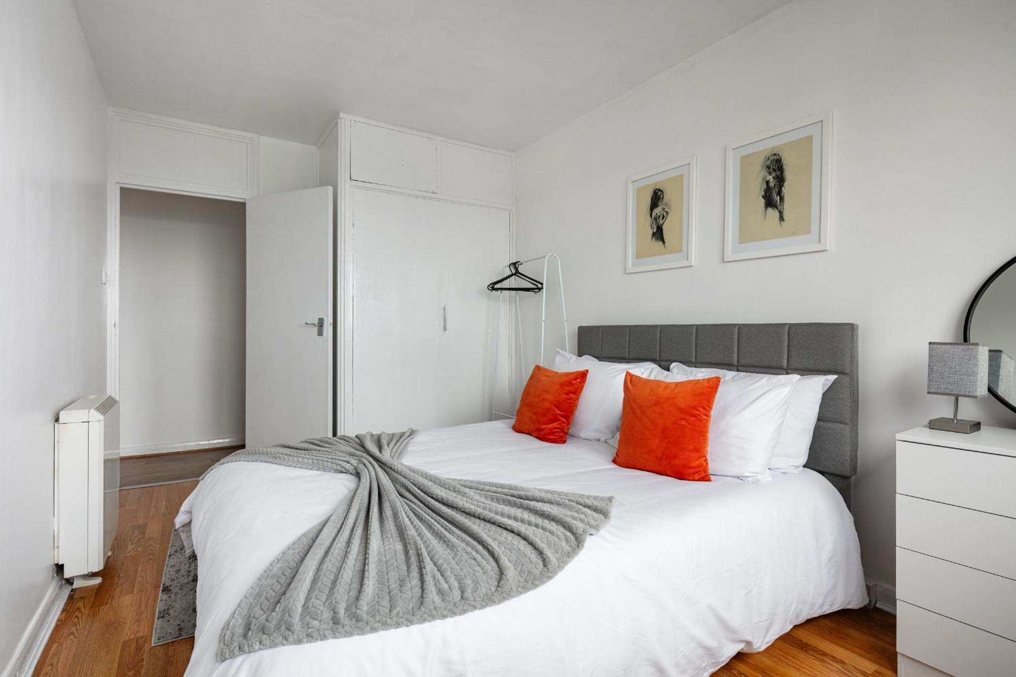Stylish 2-bed Retreat Steps From Emirates Stadium Apartamento *