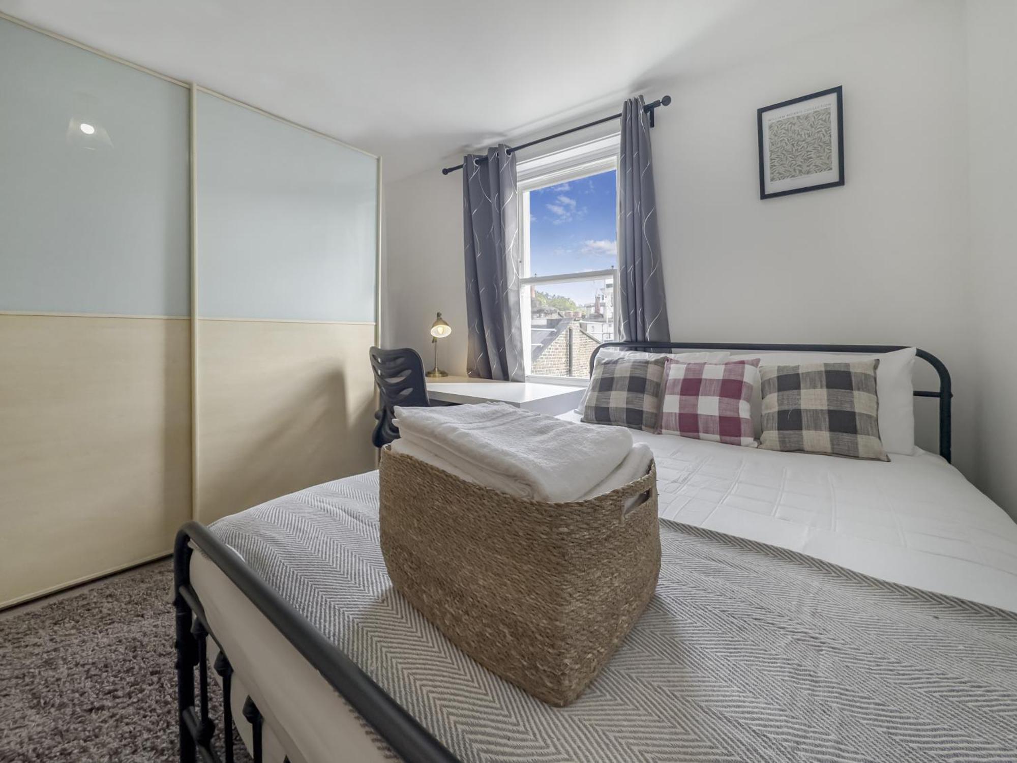 Stylish Hyde Park 3 Bedroom Apartamento