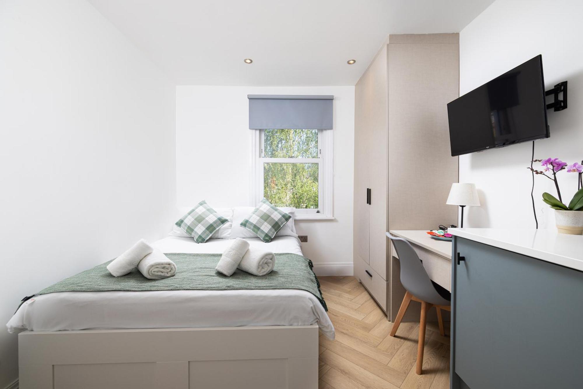 Charmstay Kensington Olympia *